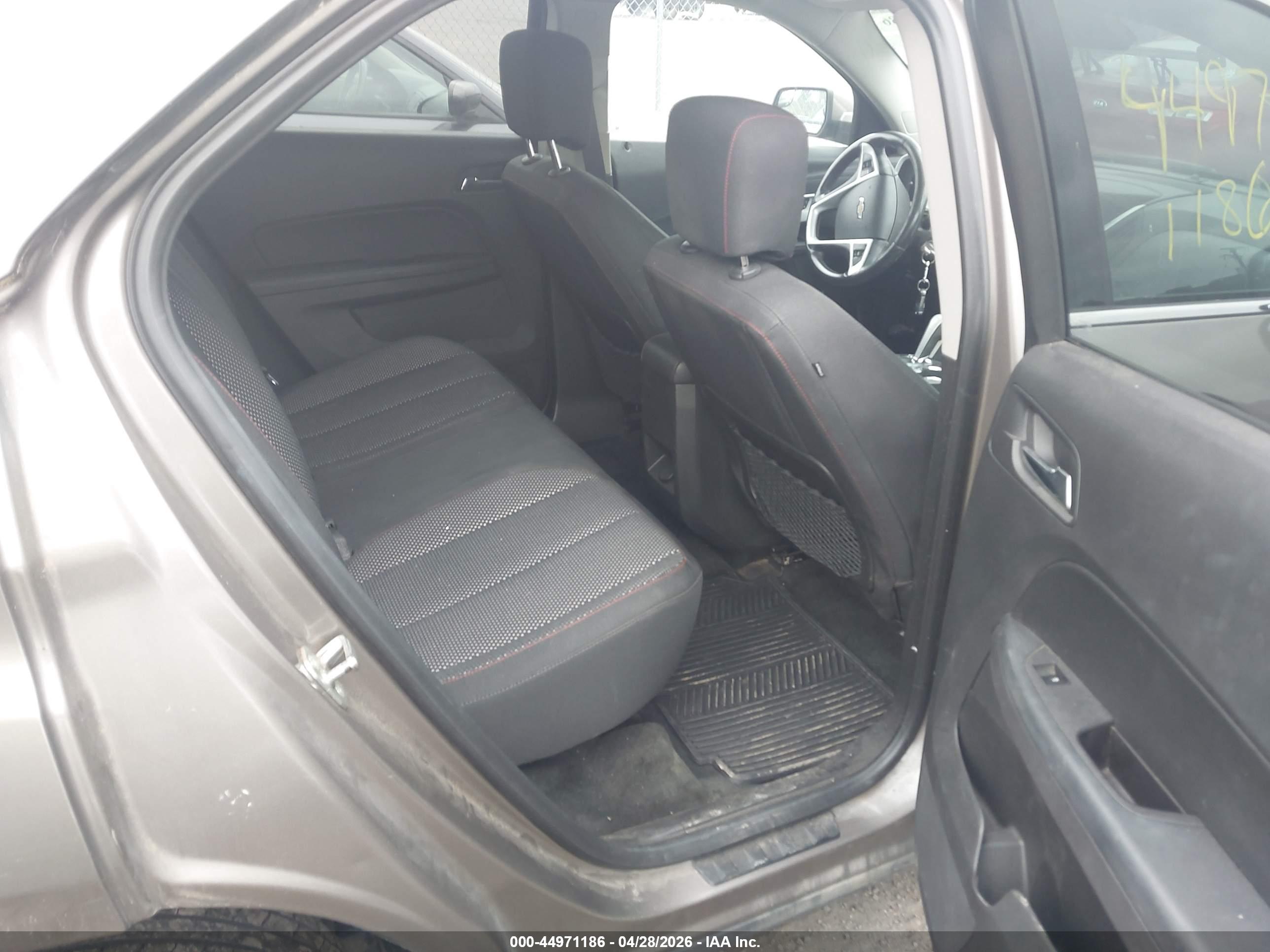 CHEVROLET EQUINOX image 8