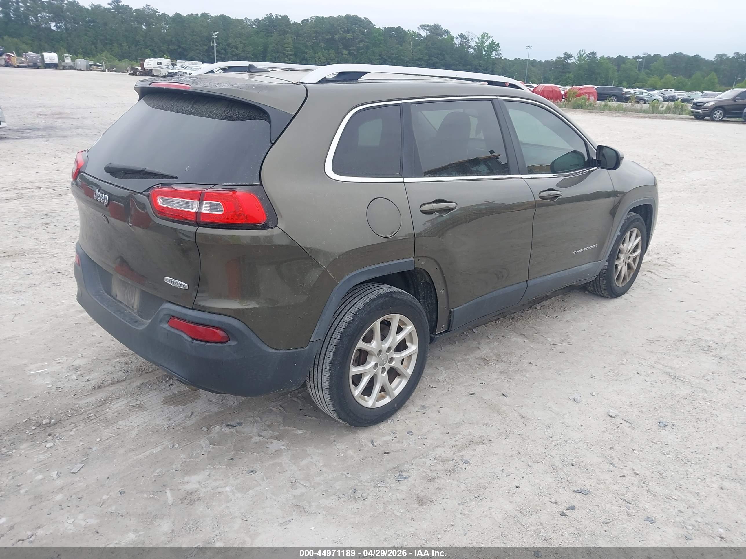 JEEP CHEROKEE image 4