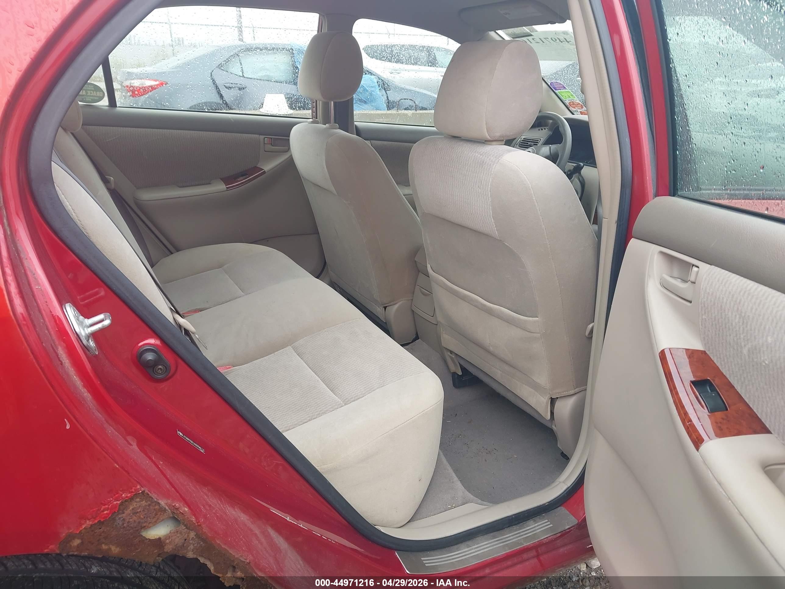 TOYOTA COROLLA image 8