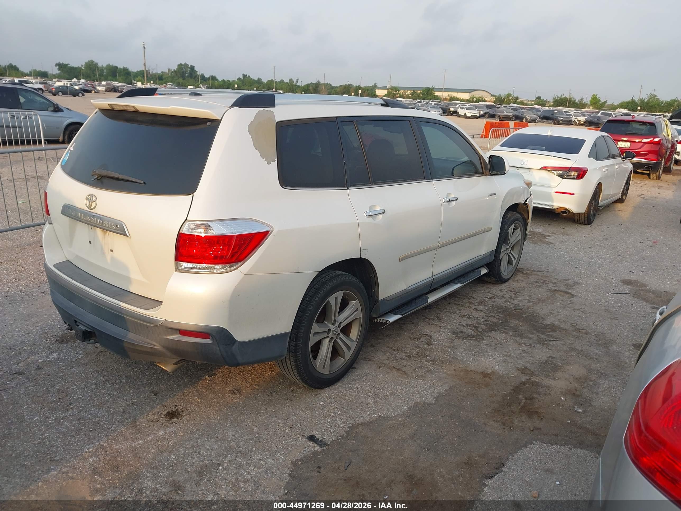 TOYOTA HIGHLANDER image 4