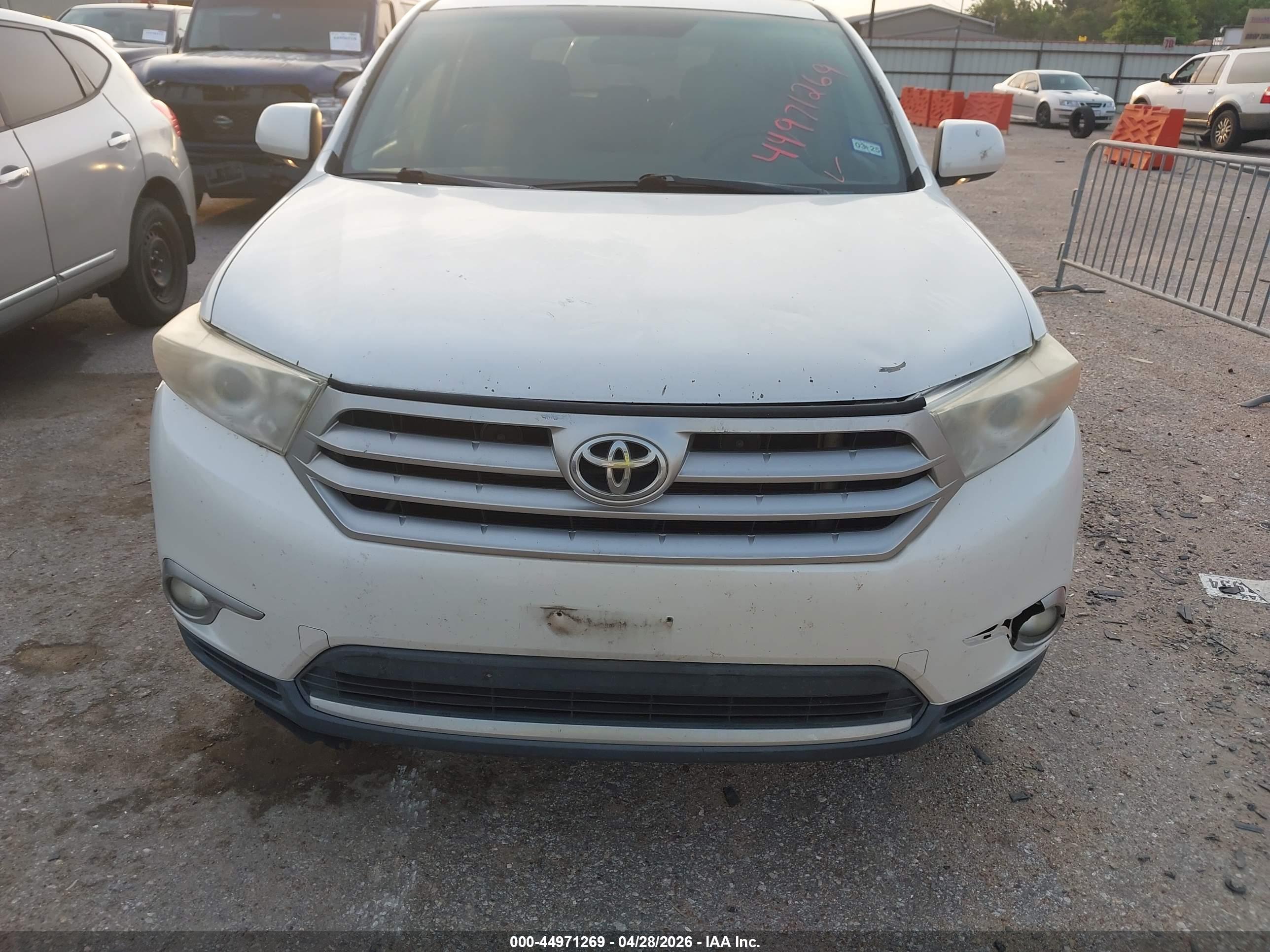 TOYOTA HIGHLANDER image 6