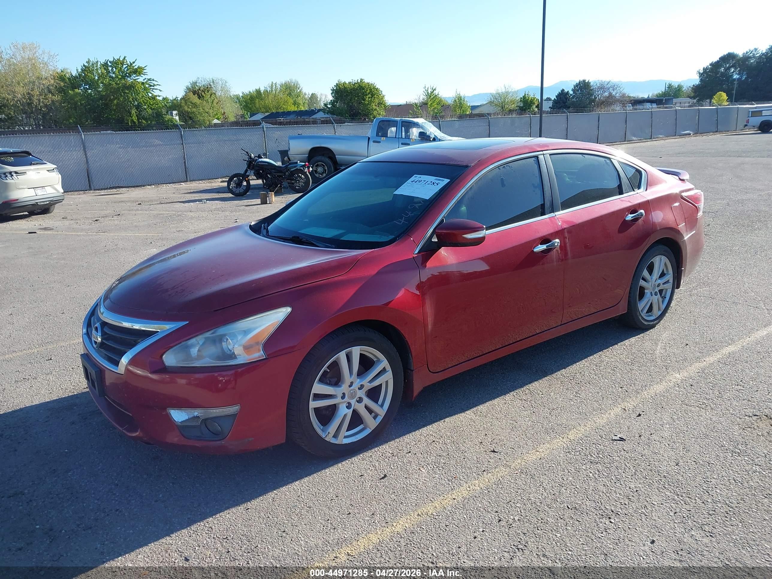 NISSAN ALTIMA image 2