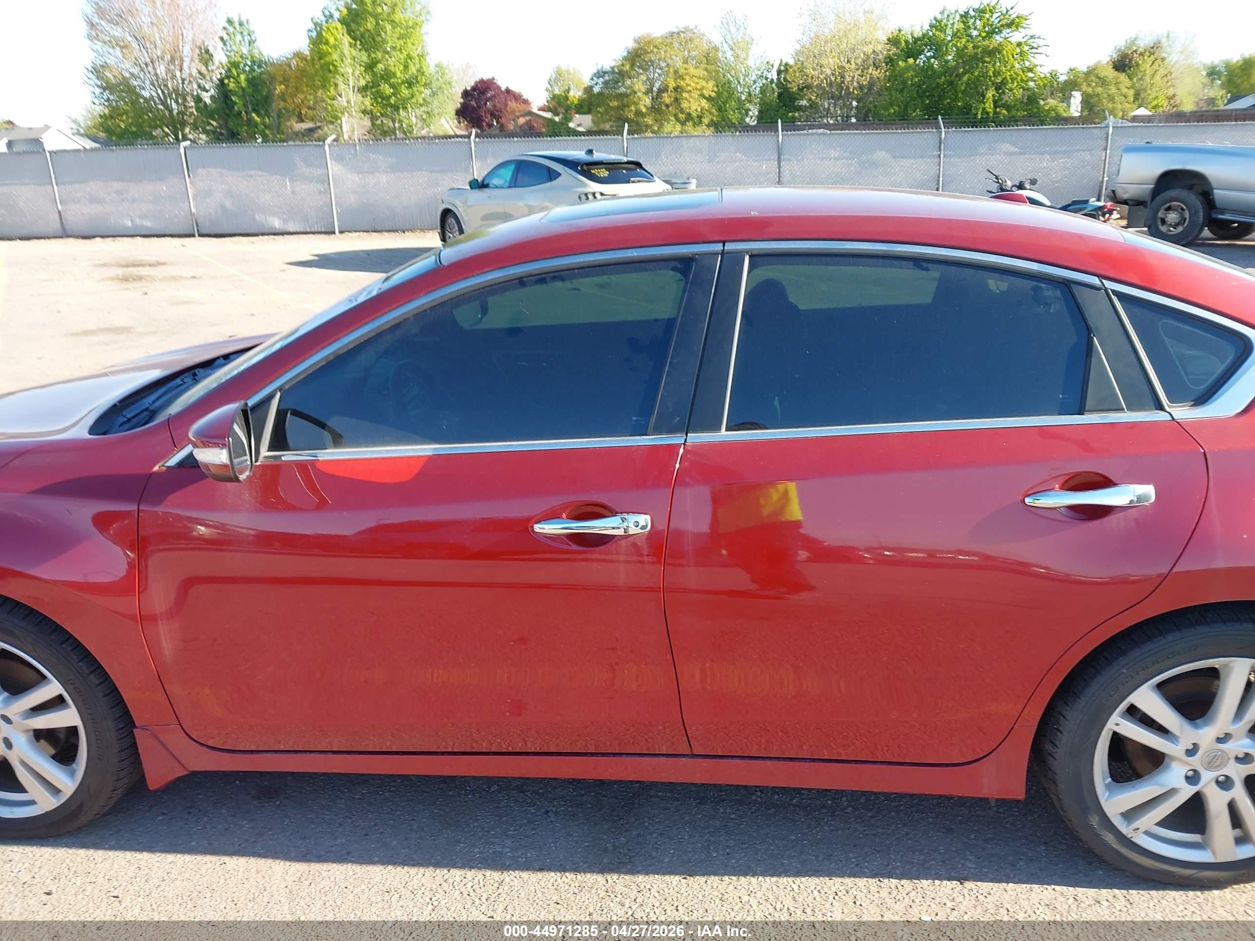 NISSAN ALTIMA image 6