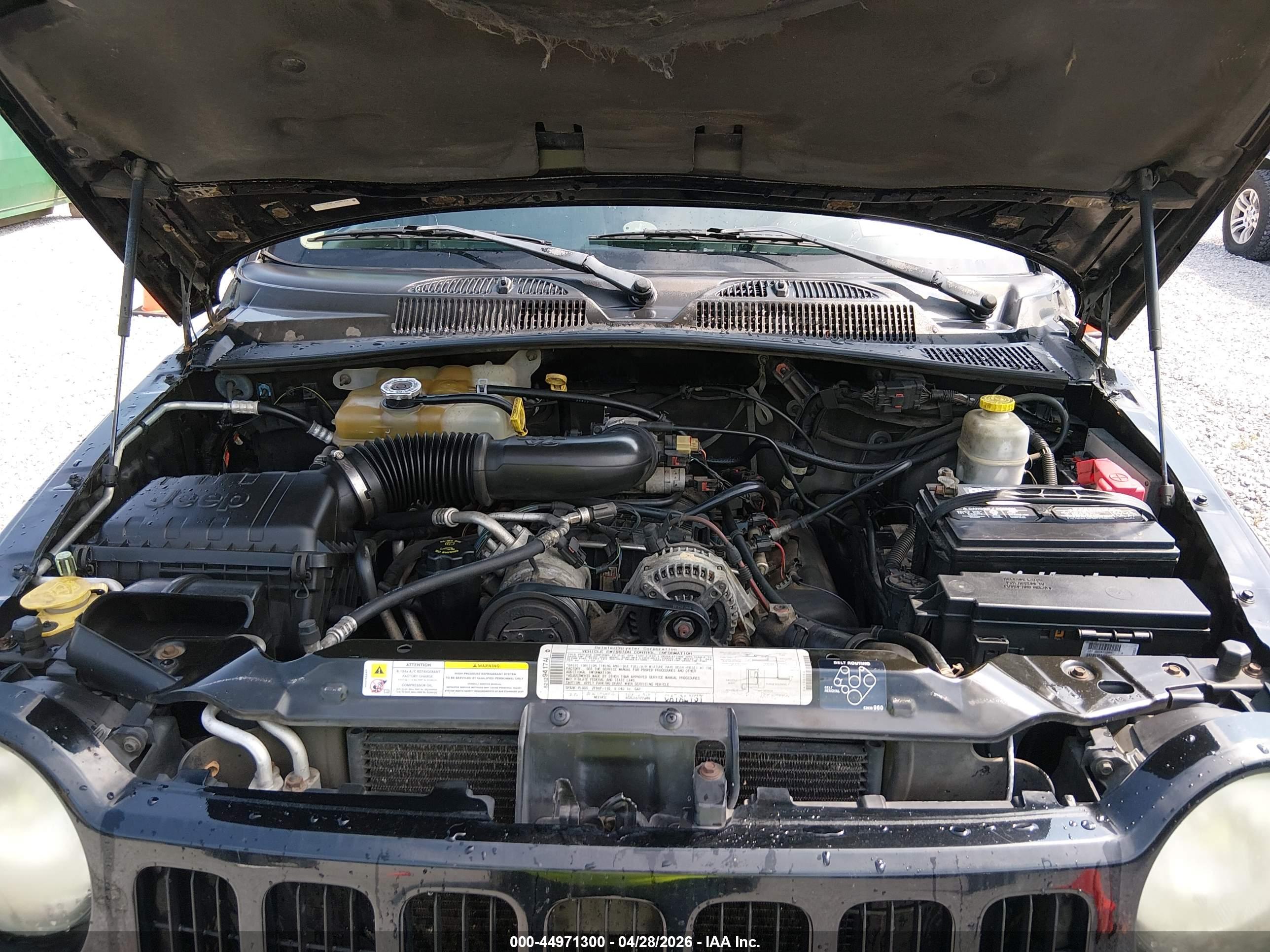 JEEP LIBERTY image 10