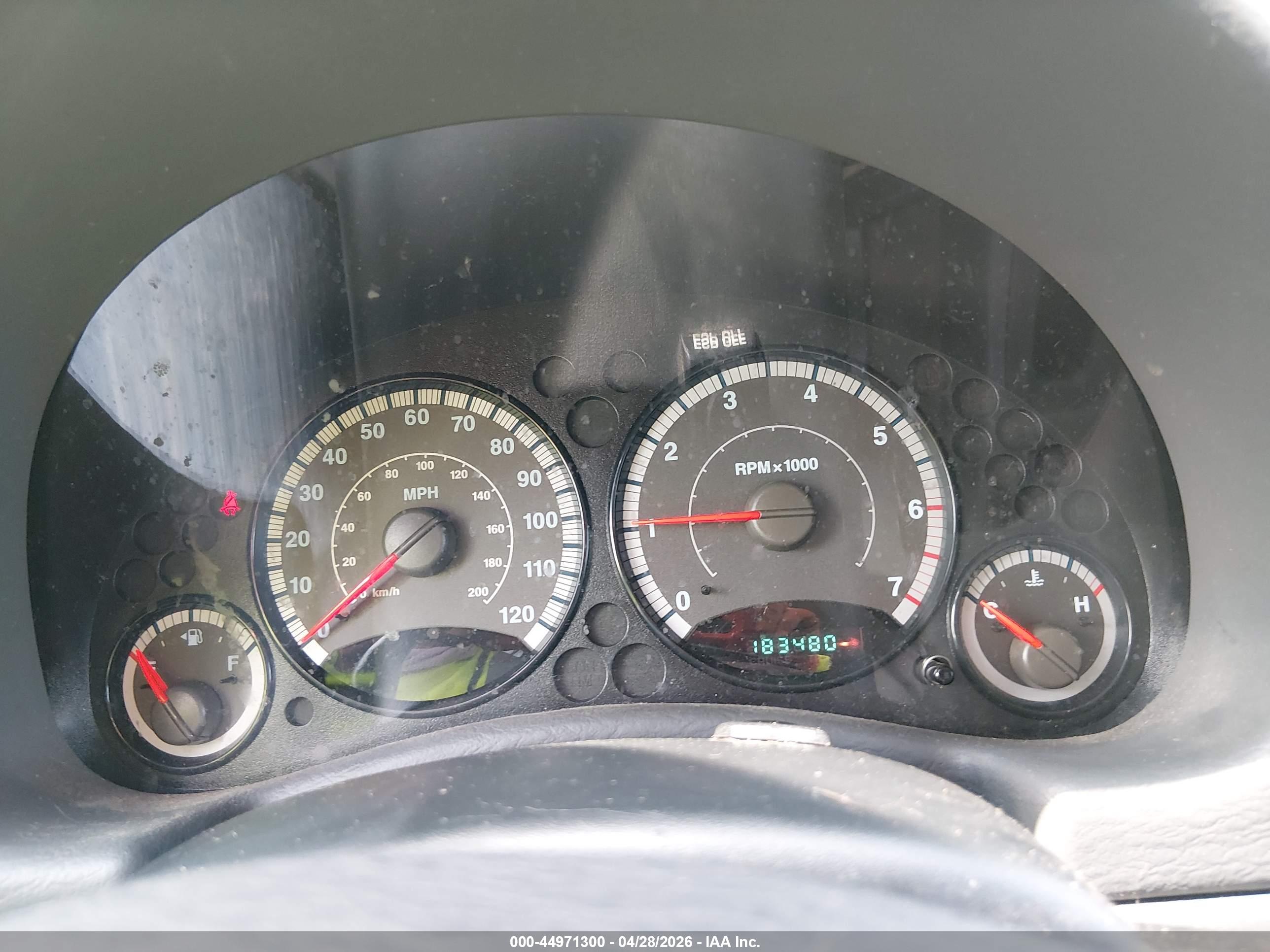 JEEP LIBERTY image 7