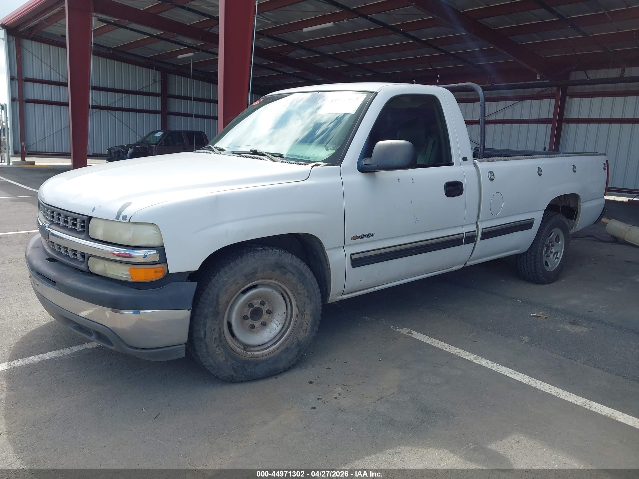 CHEVROLET SILVERADO image 2
