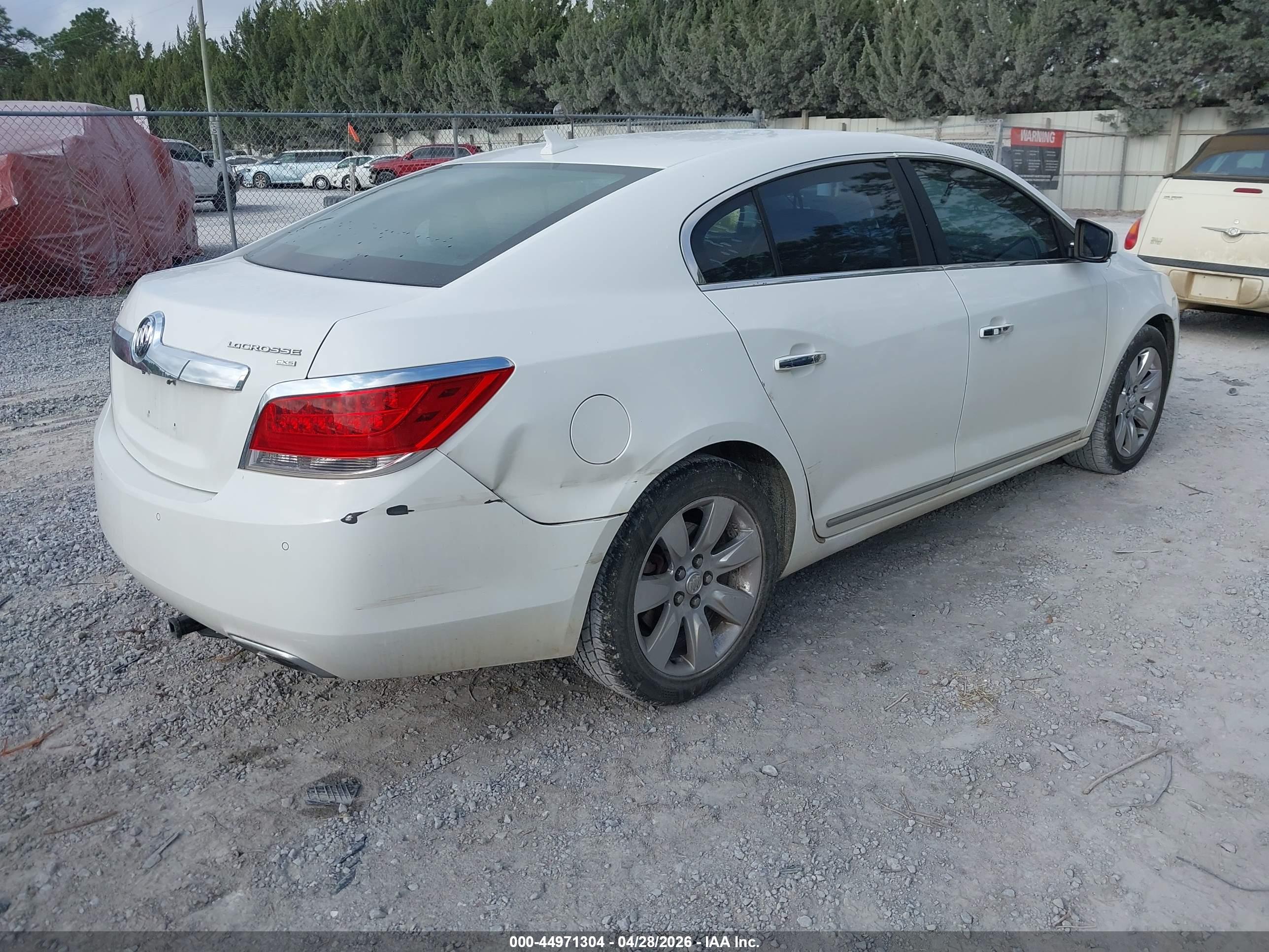 BUICK LACROSSE image 4