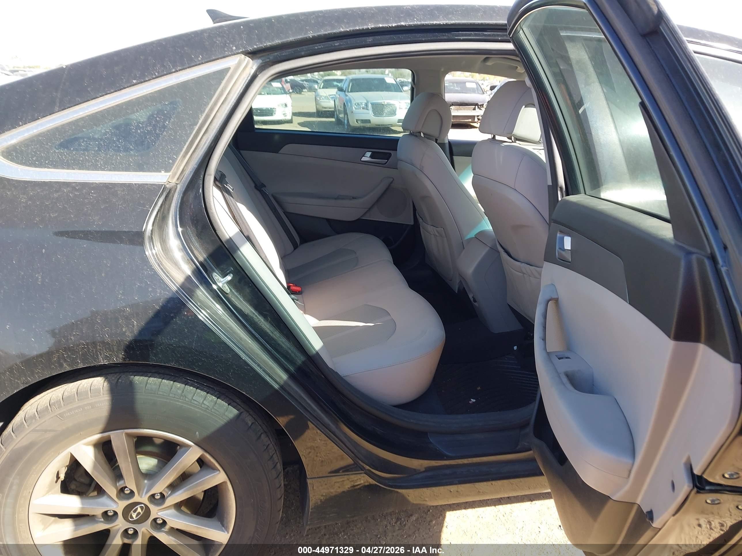 HYUNDAI SONATA image 8