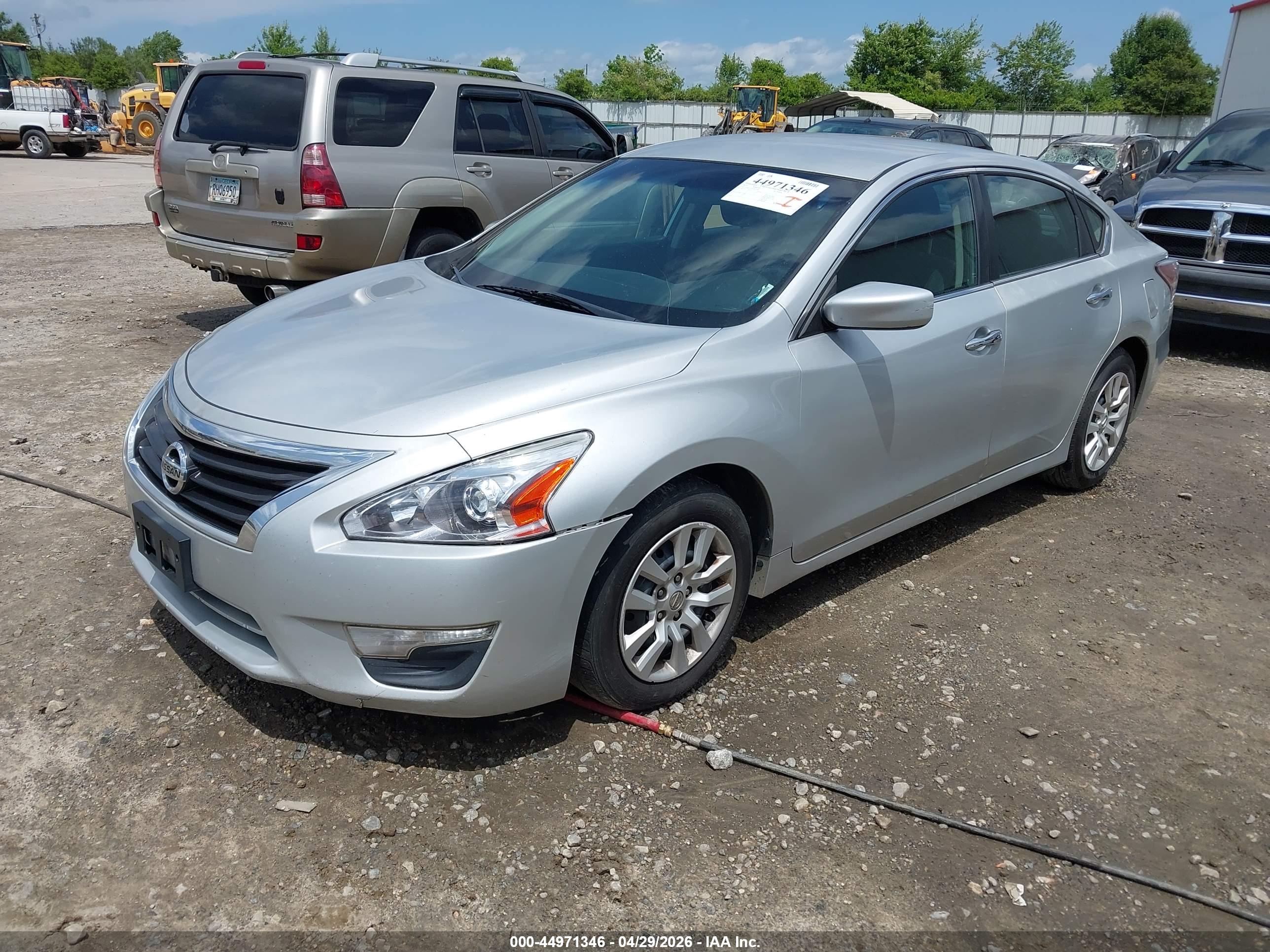 NISSAN ALTIMA image 2