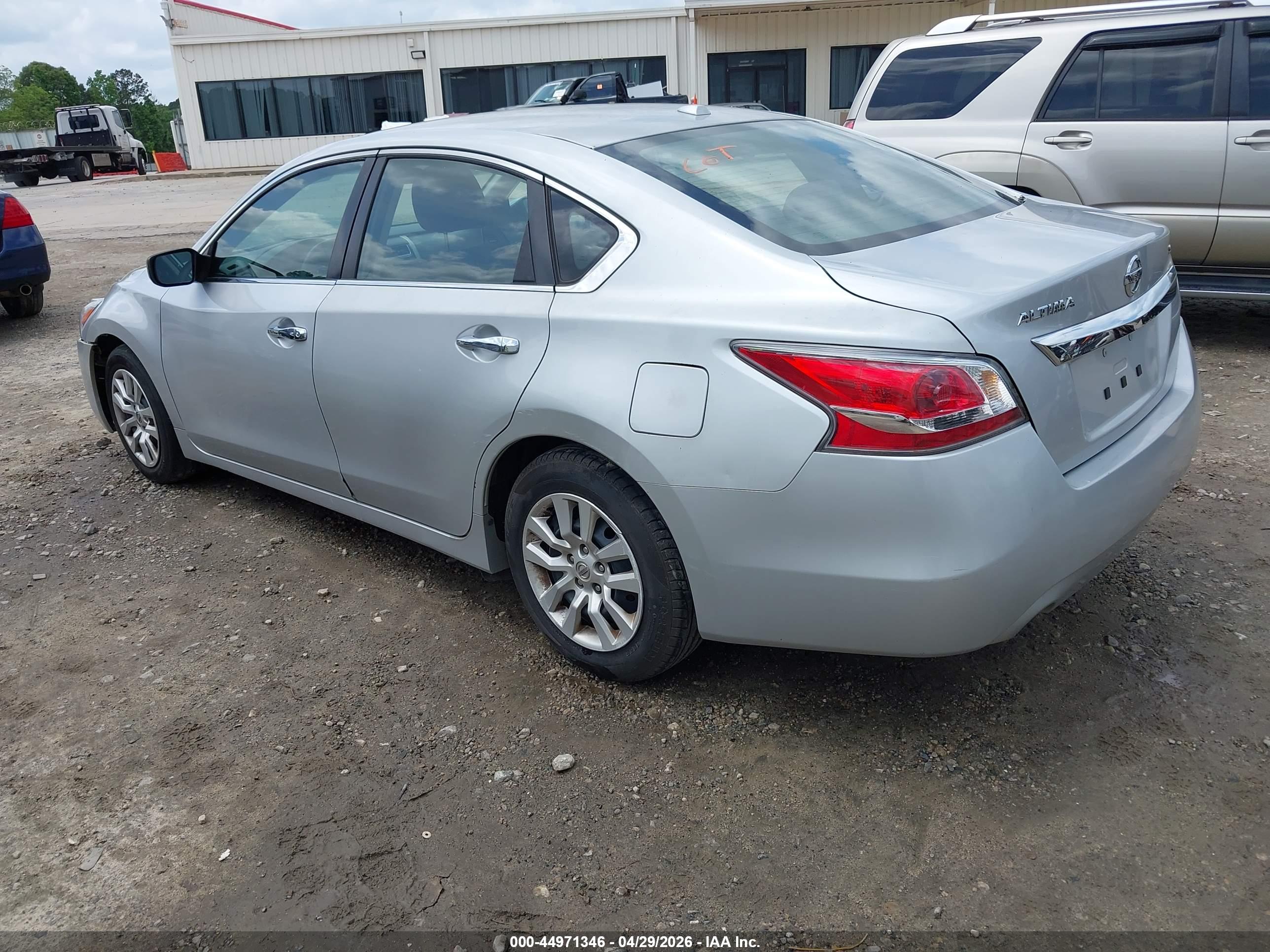 NISSAN ALTIMA image 3