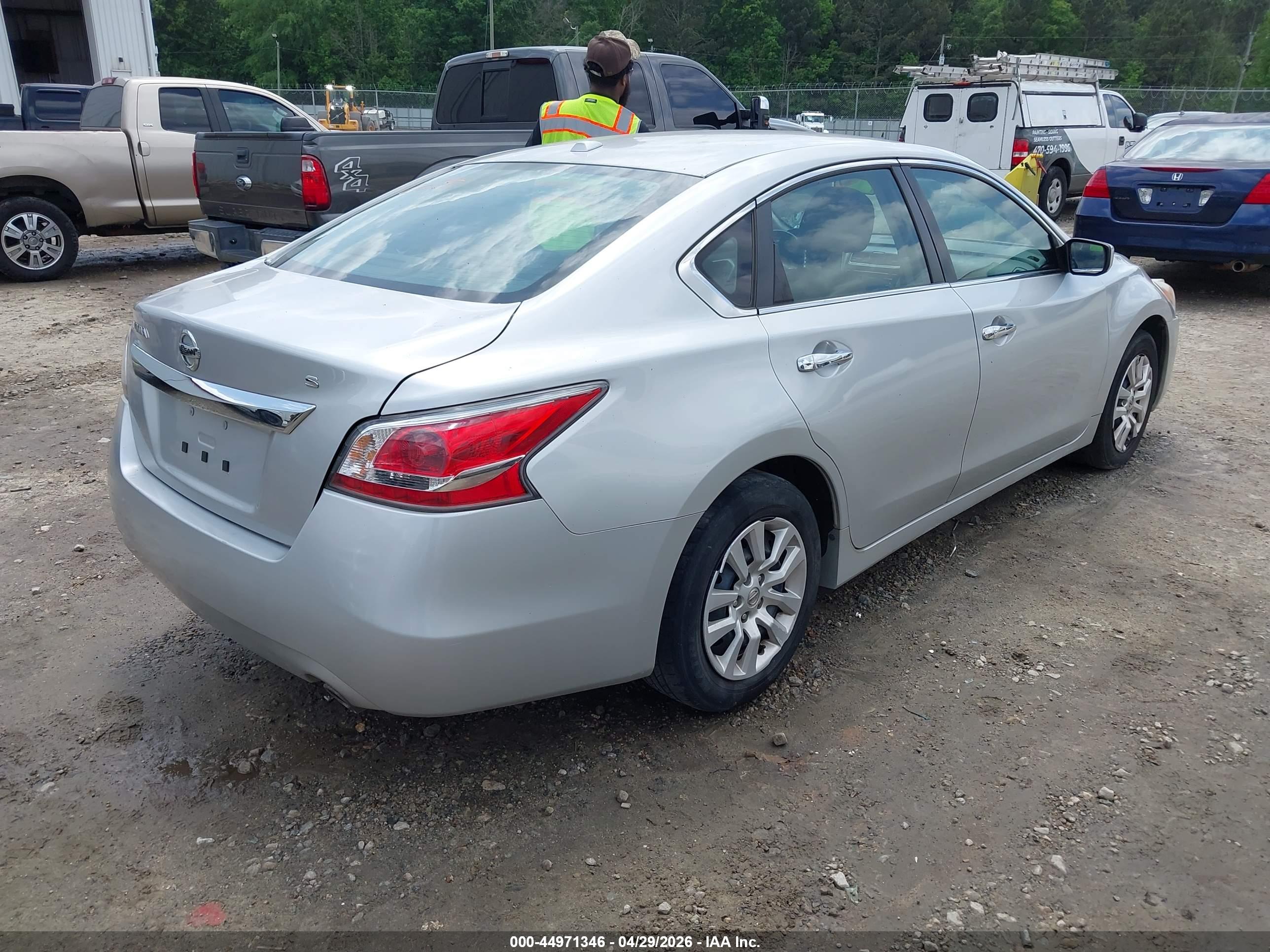 NISSAN ALTIMA image 4