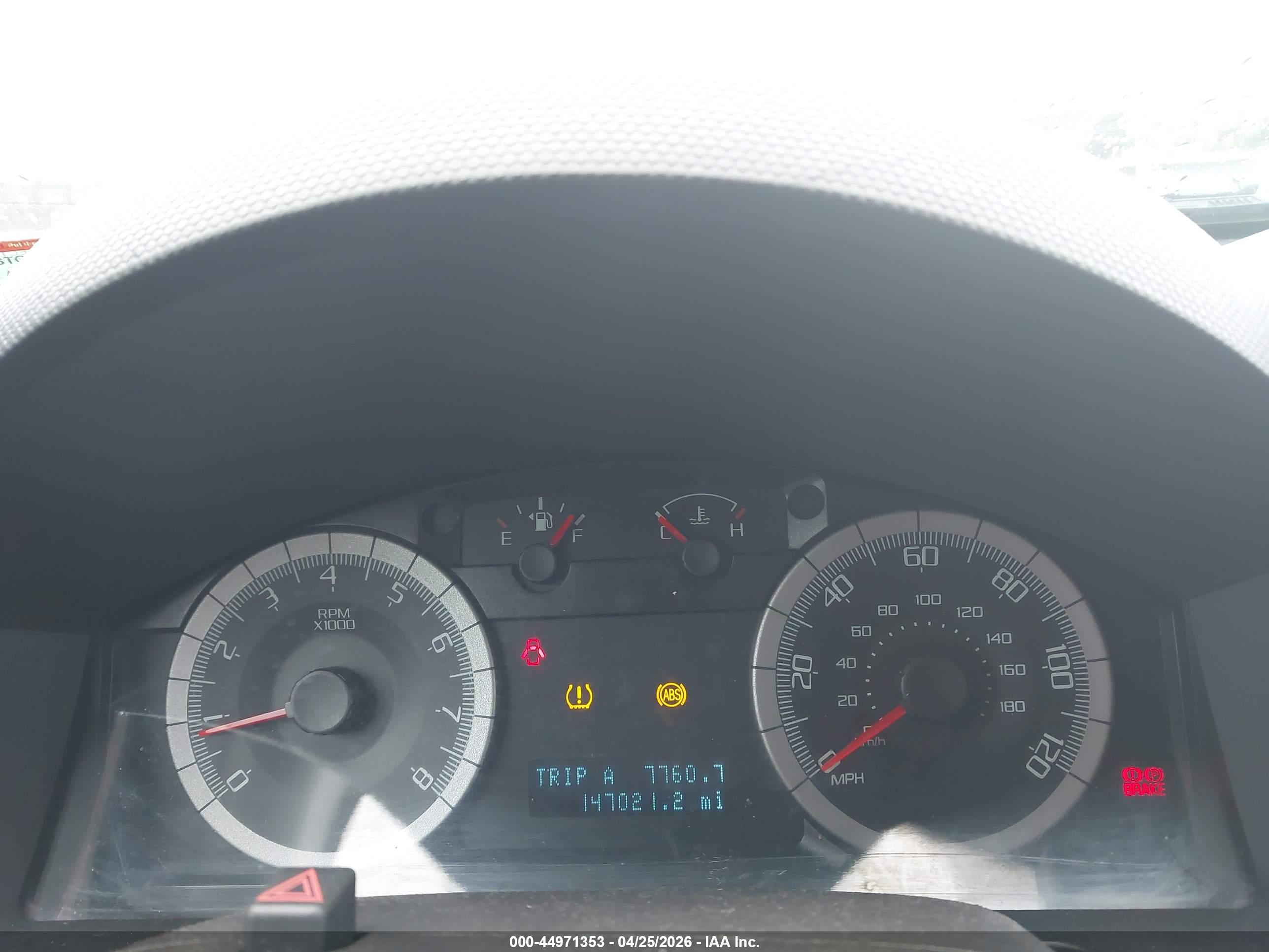 FORD ESCAPE image 7
