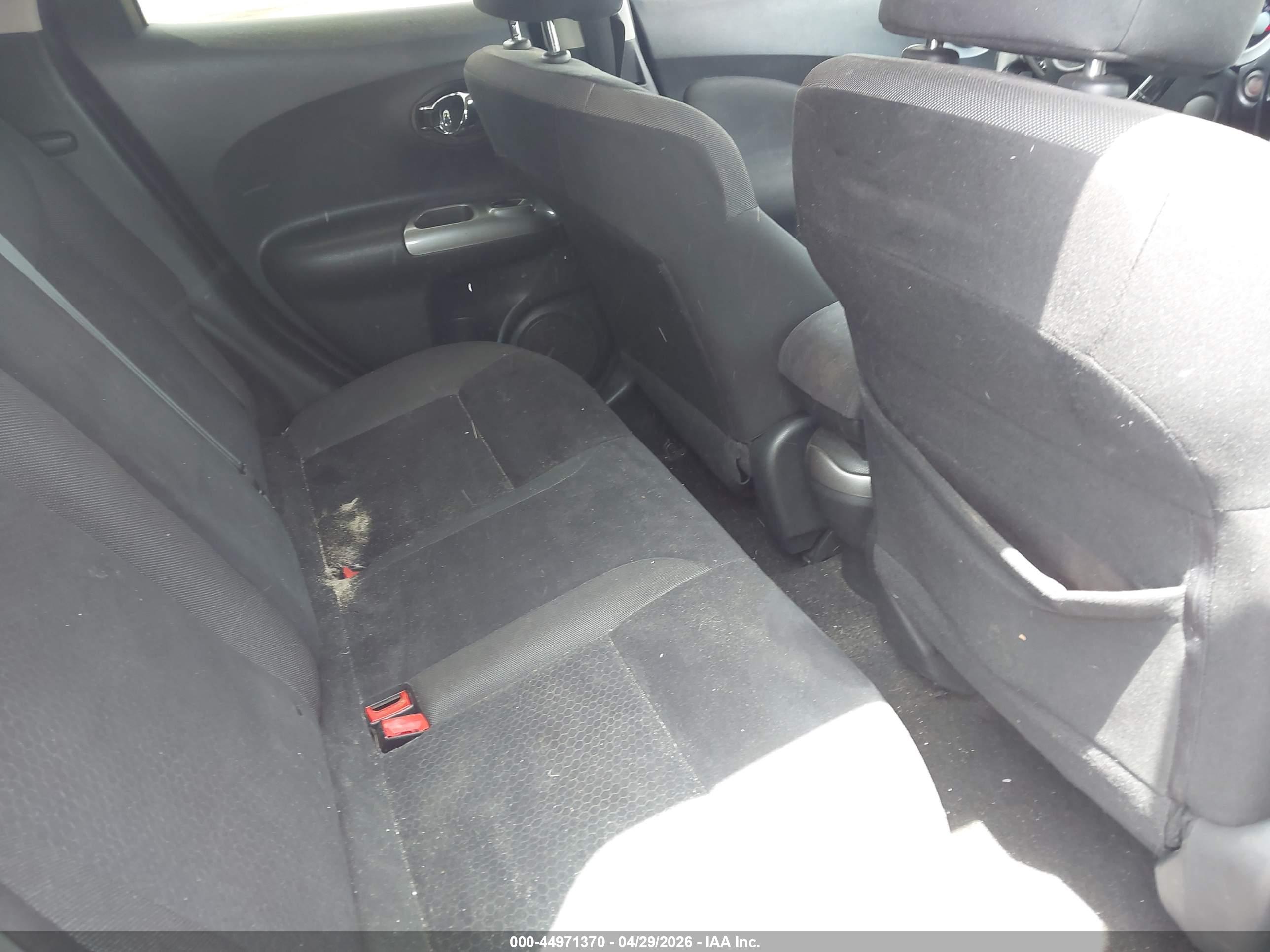 NISSAN JUKE image 8