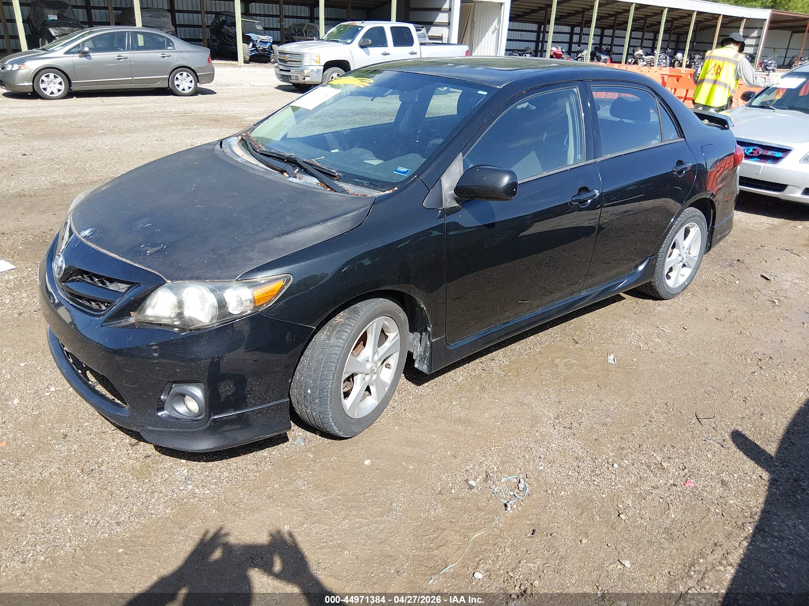 TOYOTA COROLLA image 2