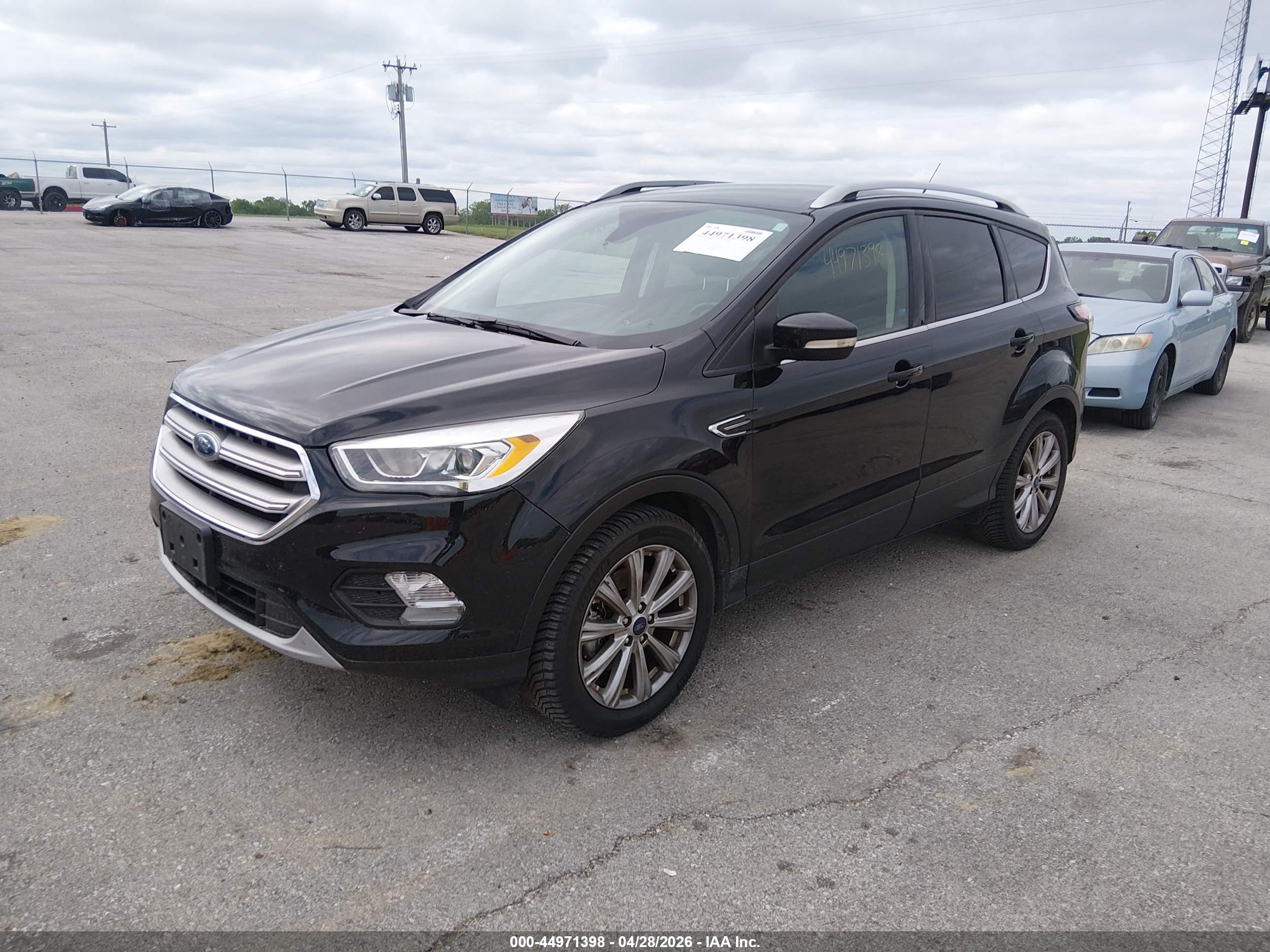 FORD ESCAPE image 2