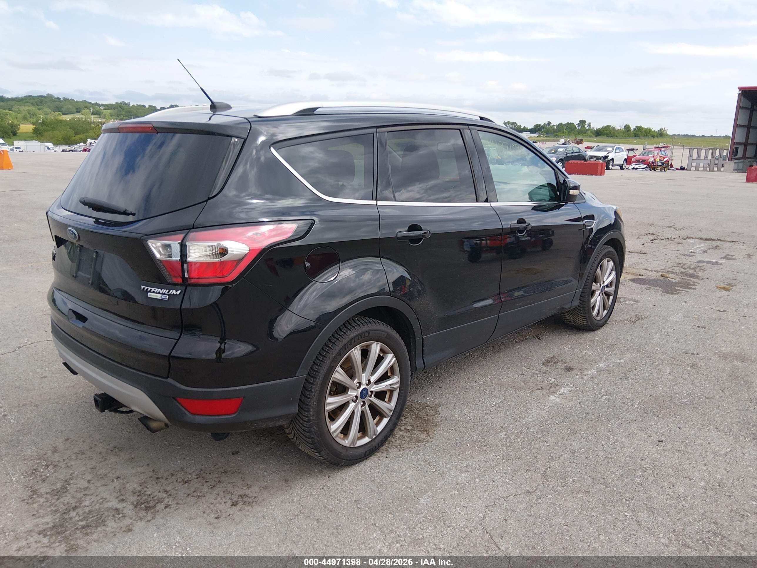 FORD ESCAPE image 4