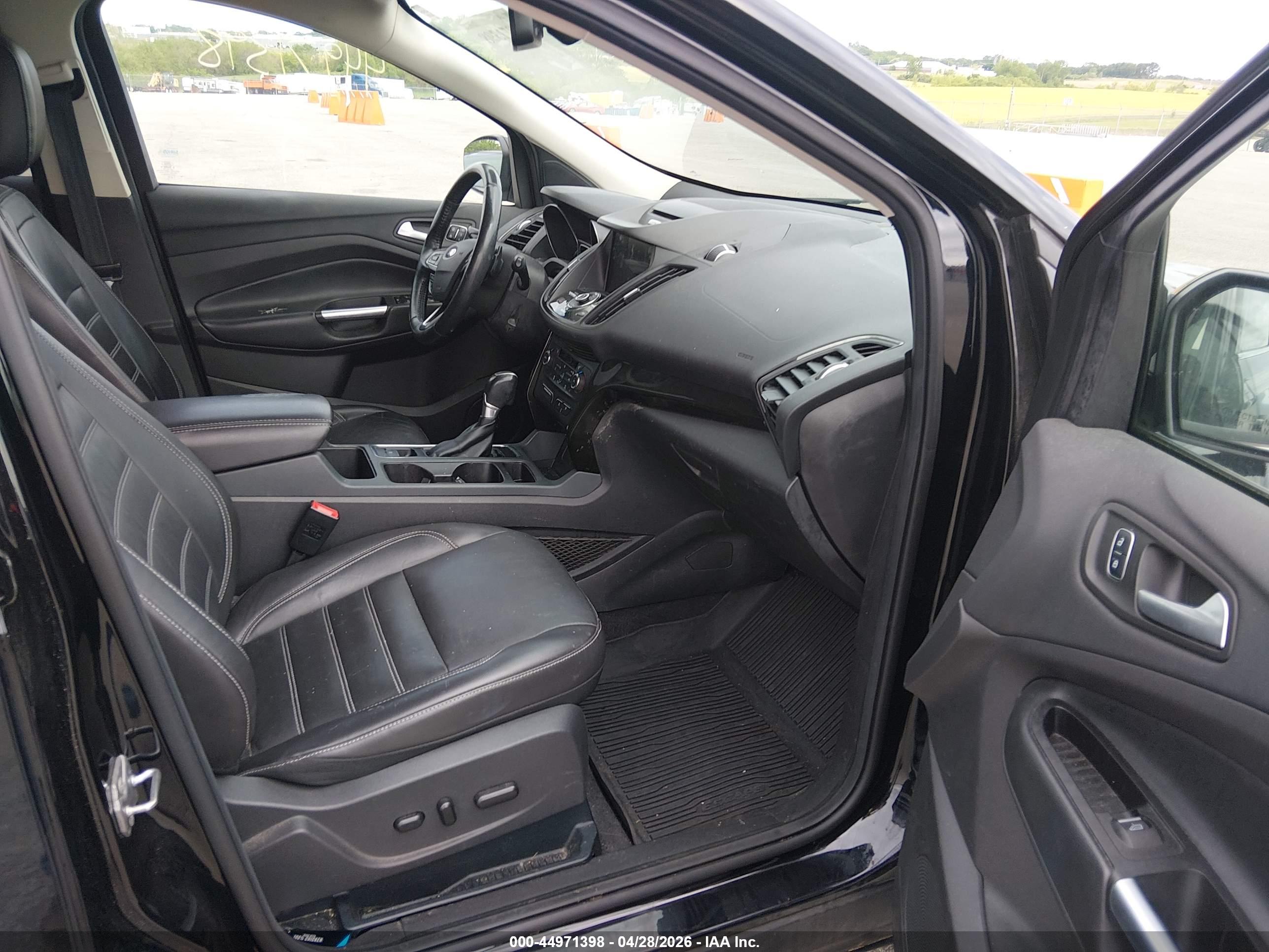 FORD ESCAPE image 5