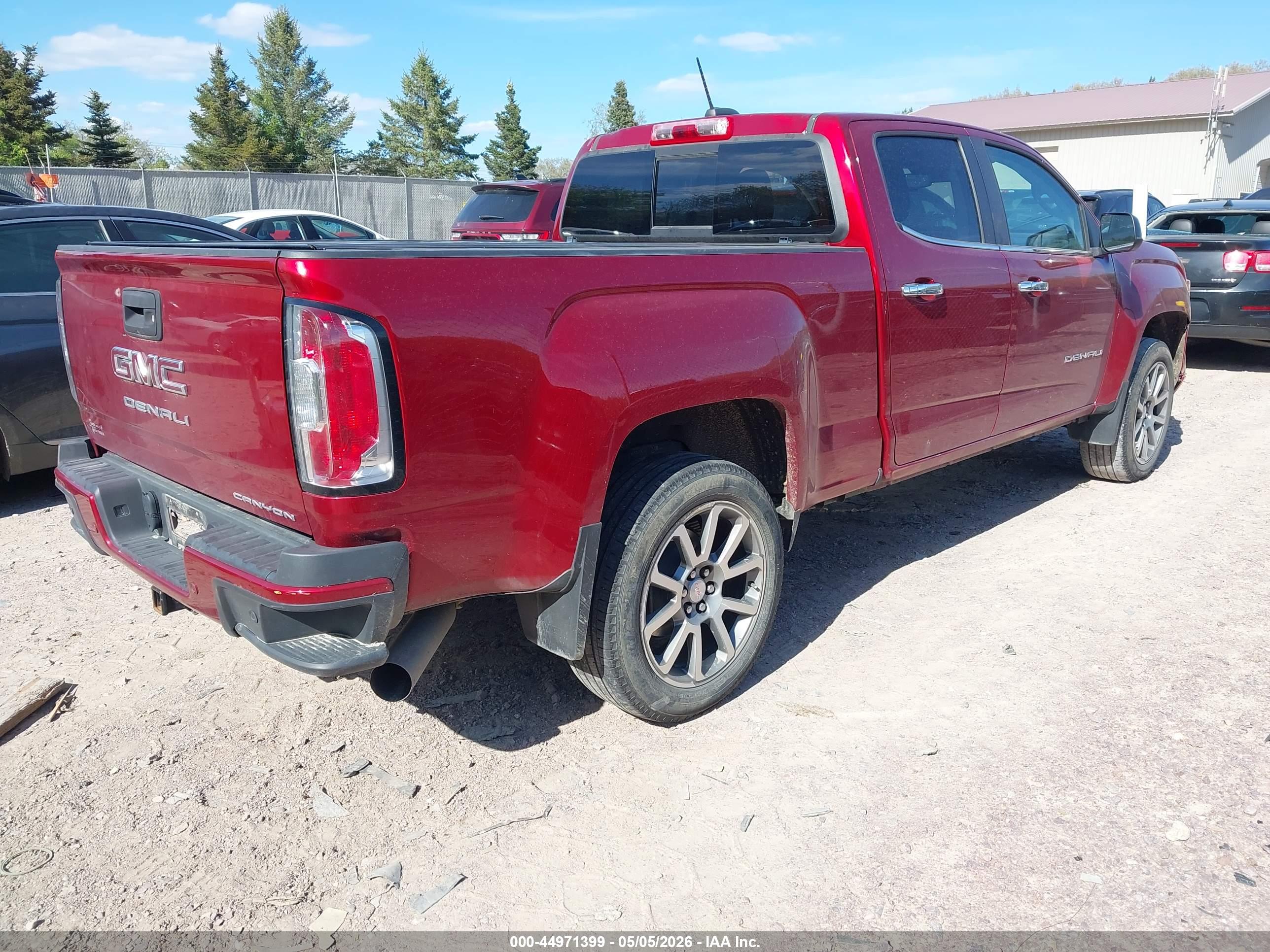 GMC CANYON image 4