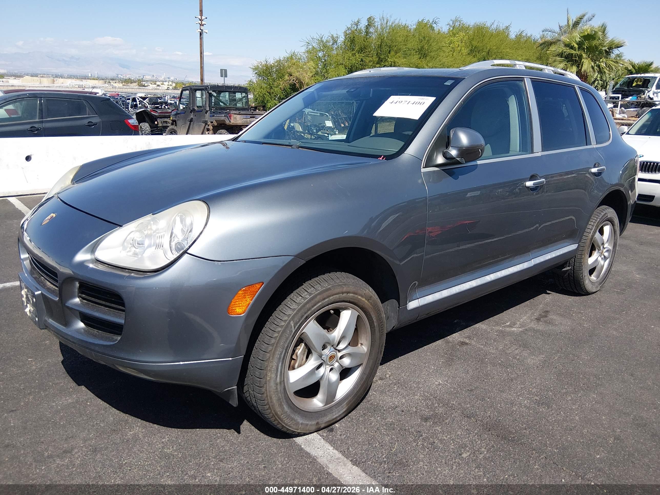 PORSCHE CAYENNE image 2