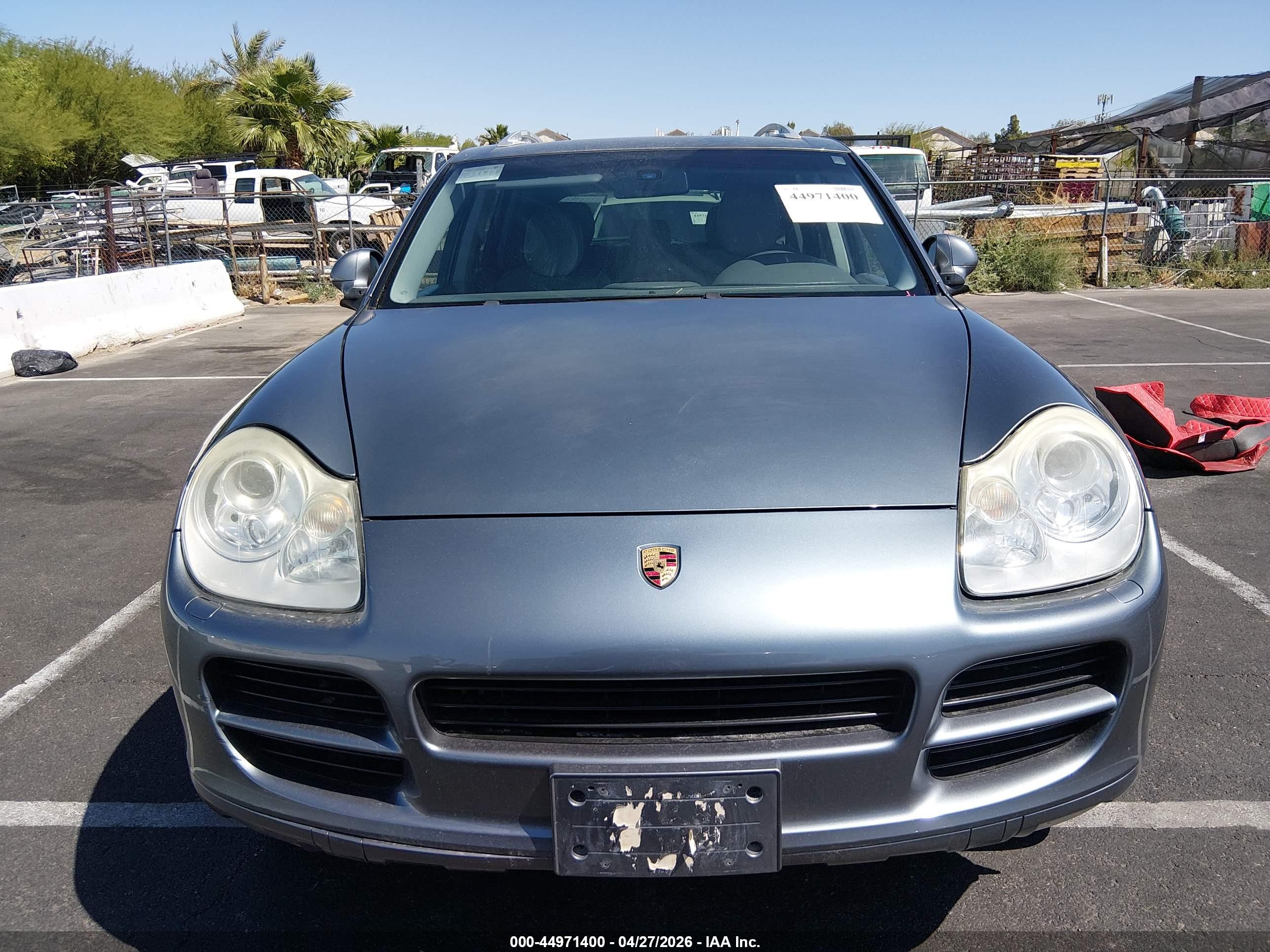 PORSCHE CAYENNE image 6