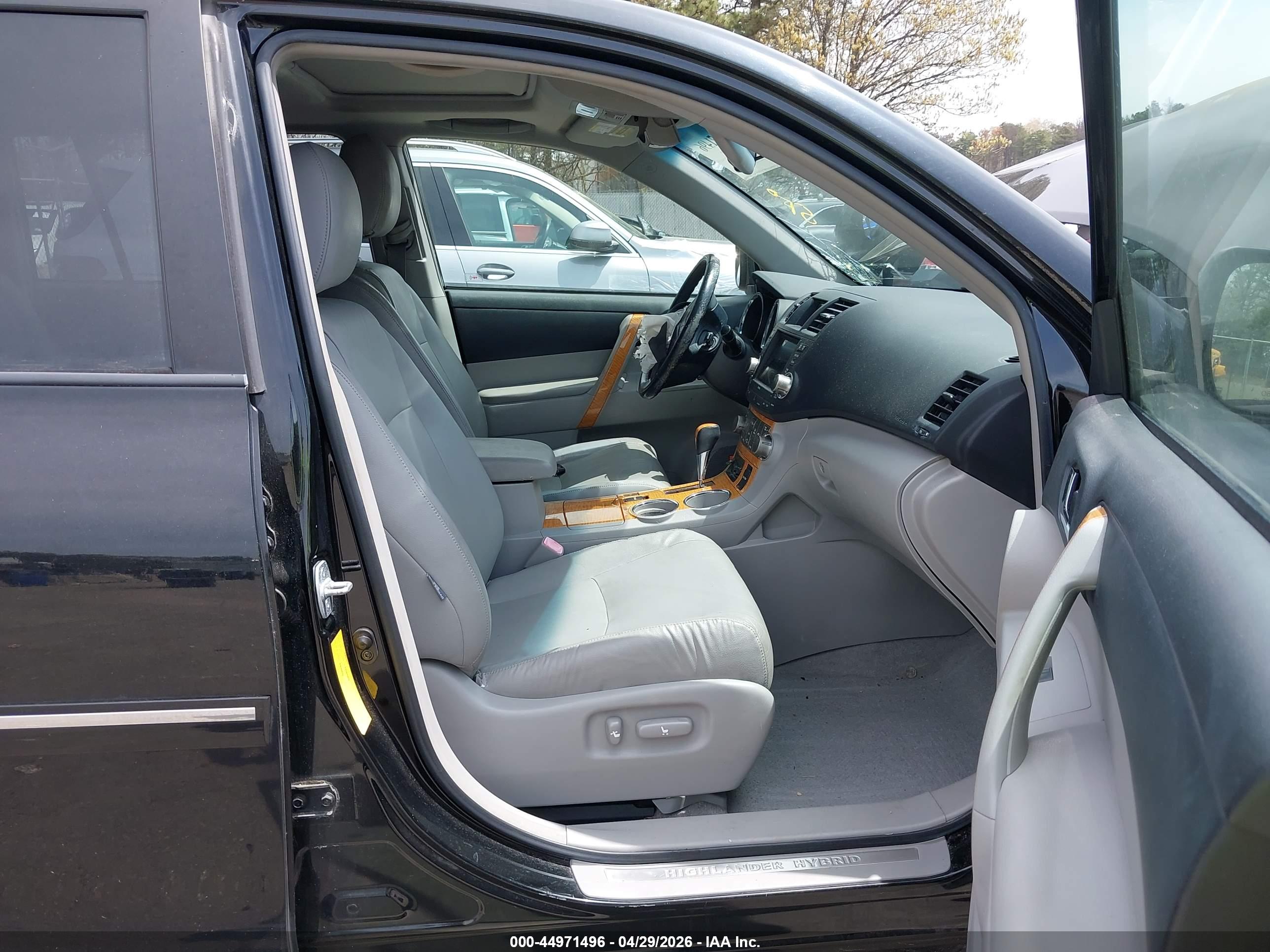 TOYOTA HIGHLANDER image 5