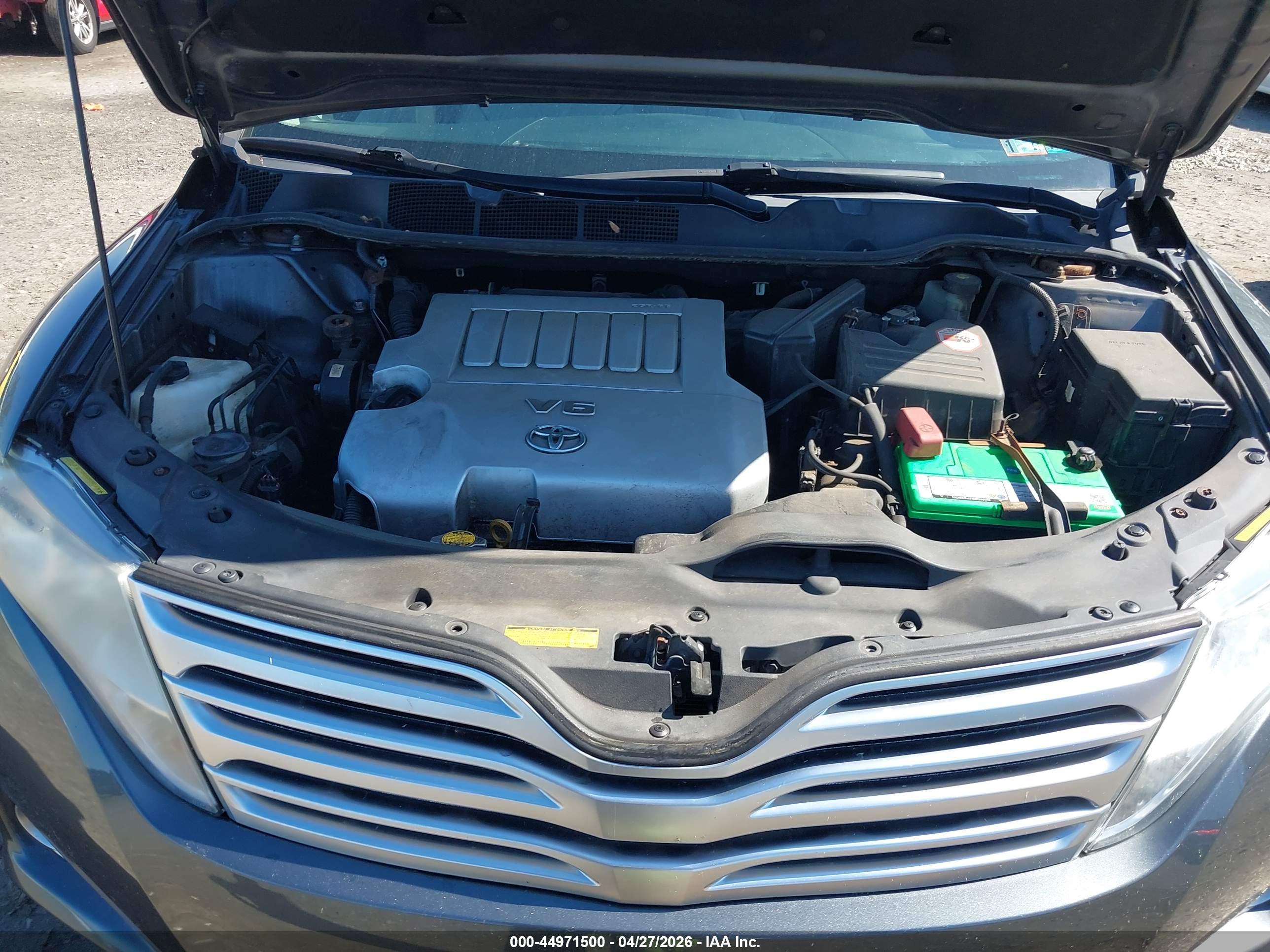 TOYOTA VENZA image 10
