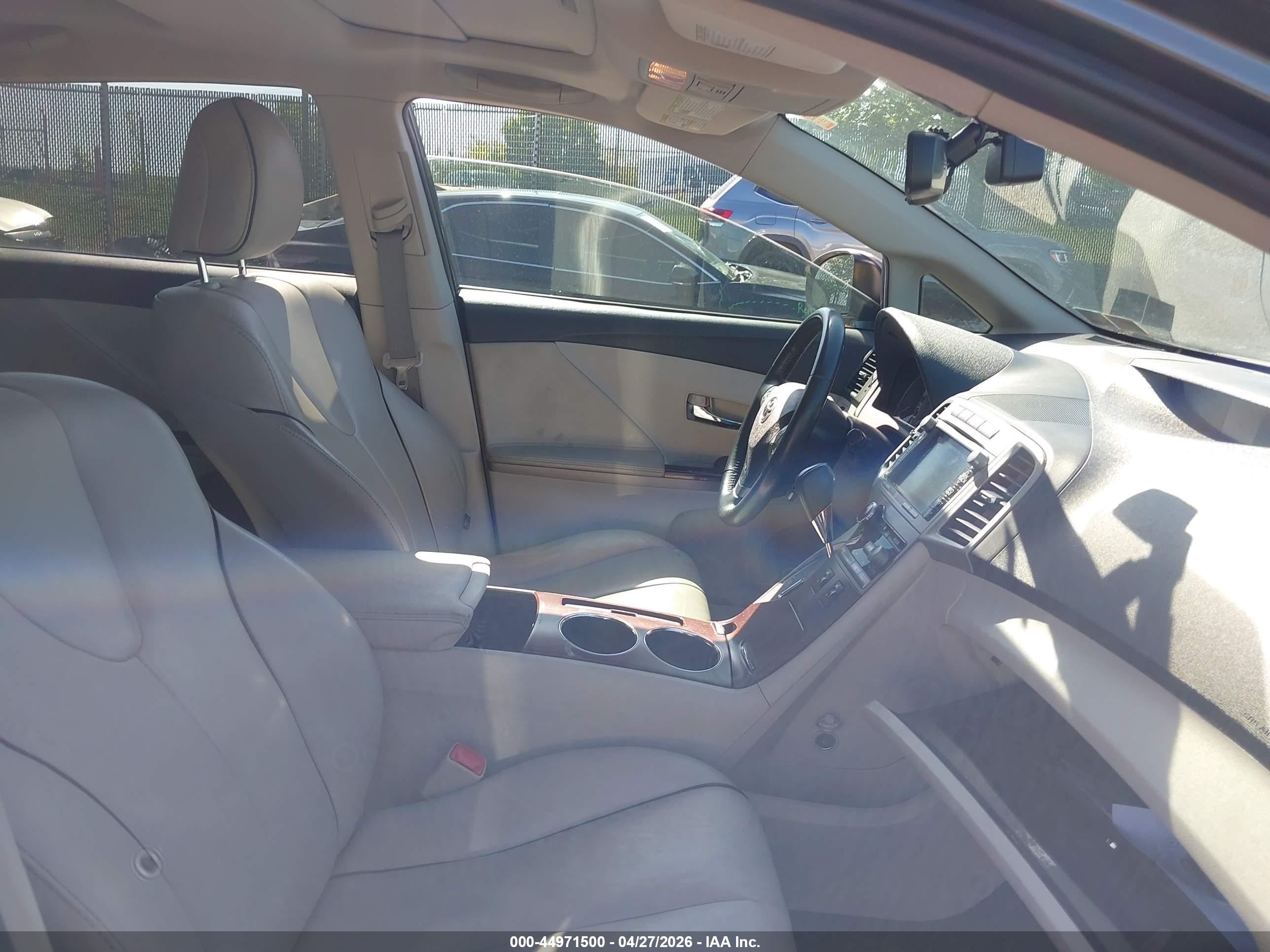TOYOTA VENZA image 5