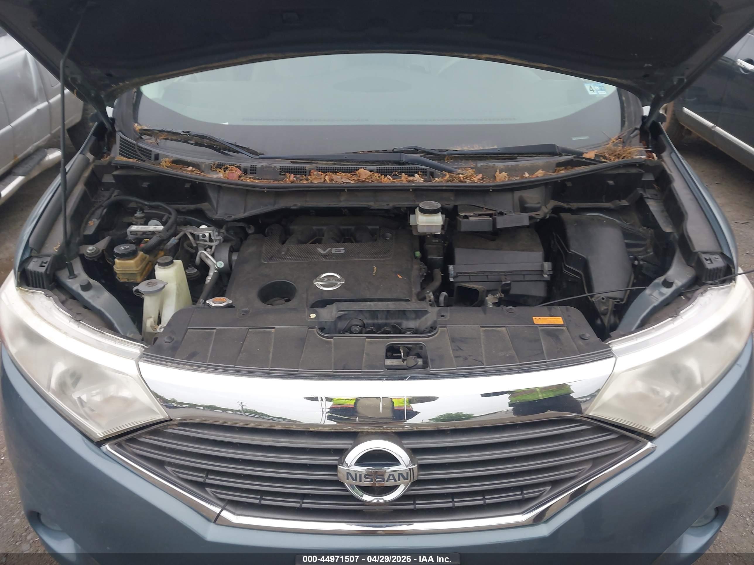 NISSAN QUEST image 10