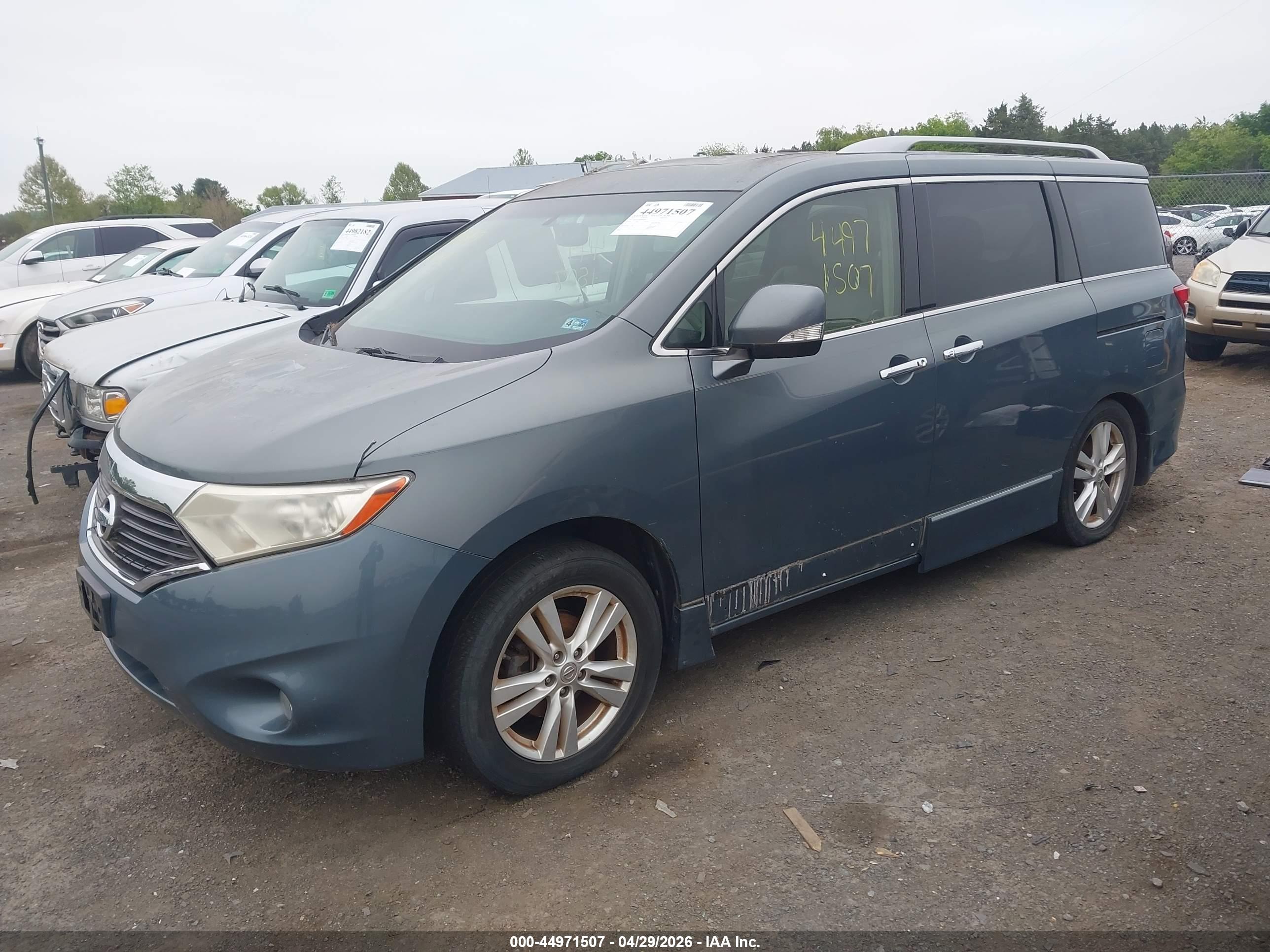 NISSAN QUEST image 2