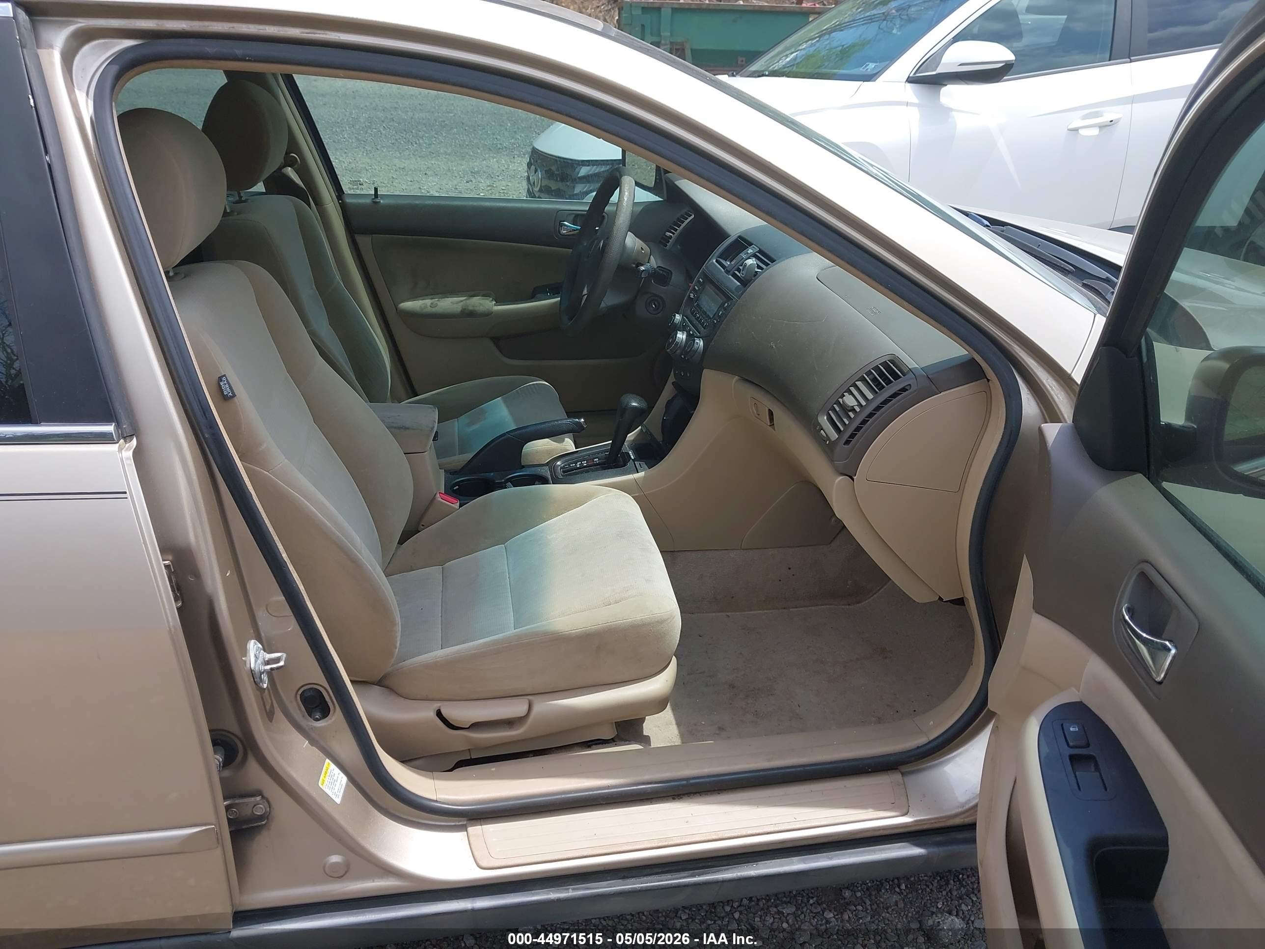 HONDA ACCORD image 5