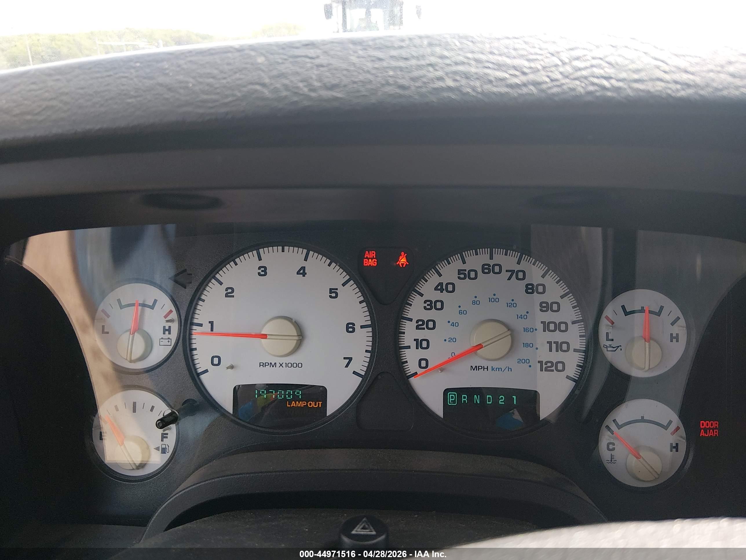 DODGE RAM image 7