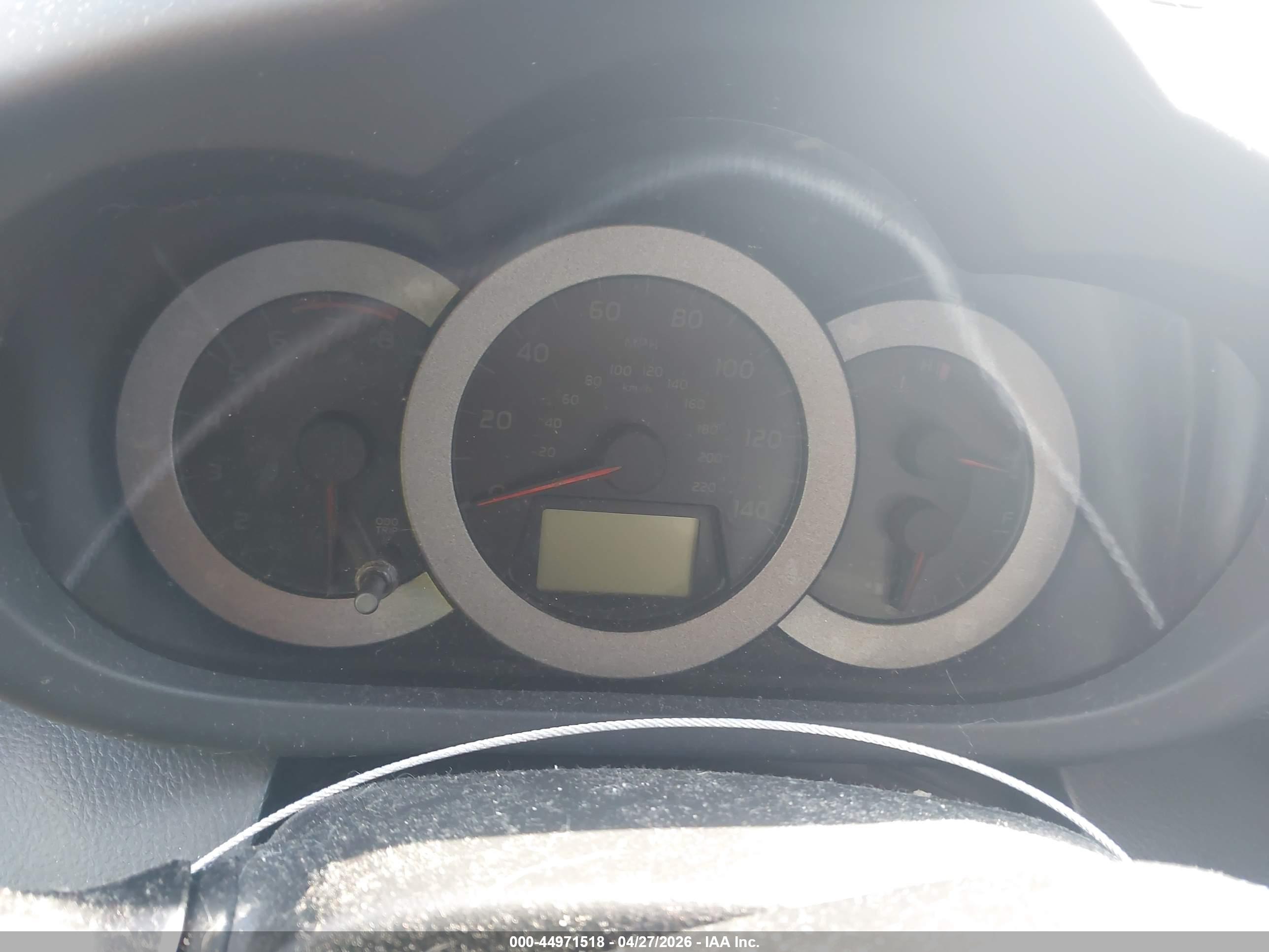 TOYOTA RAV4 image 7