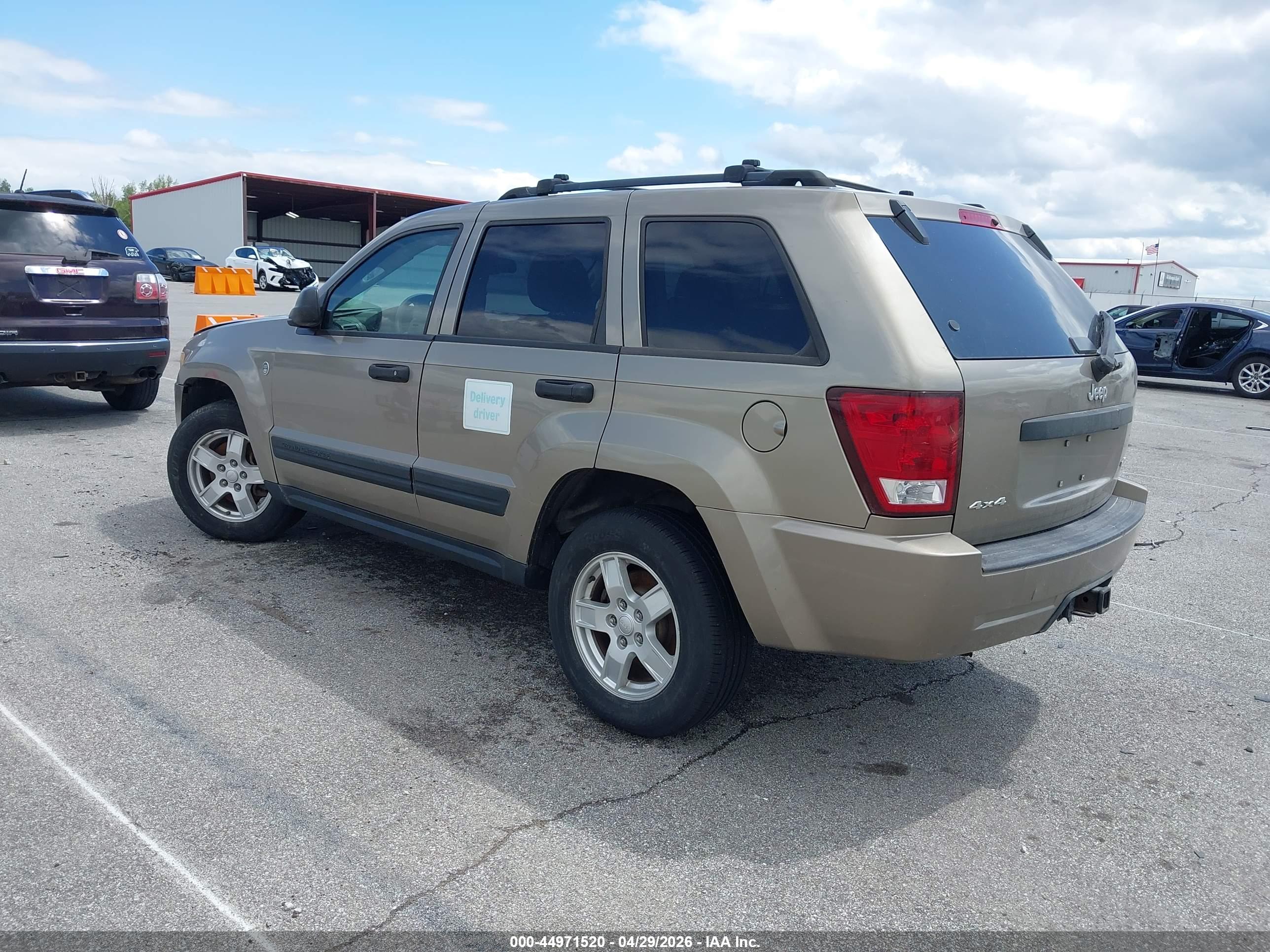 JEEP GRAND image 3