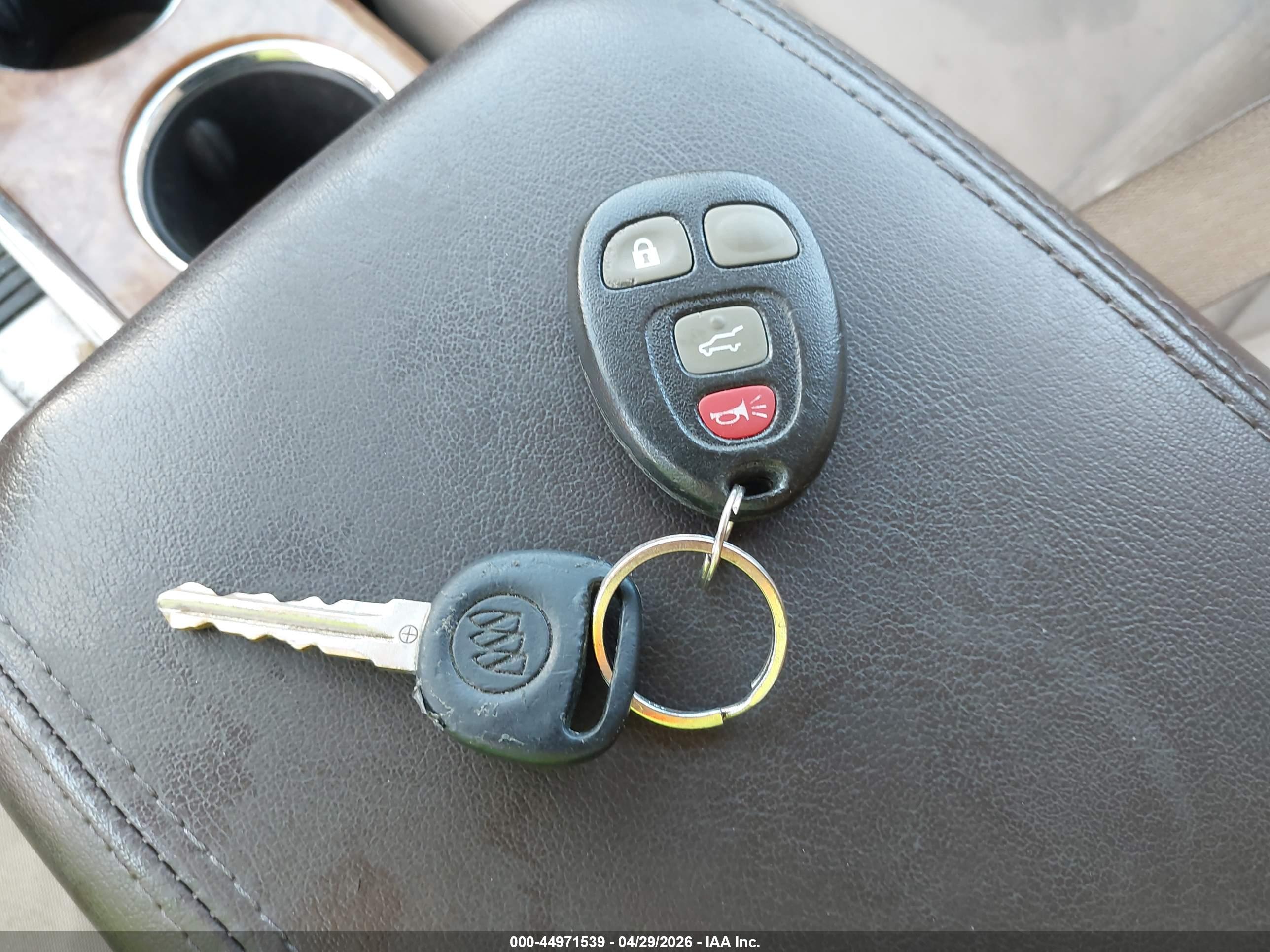 BUICK ENCLAVE image 11