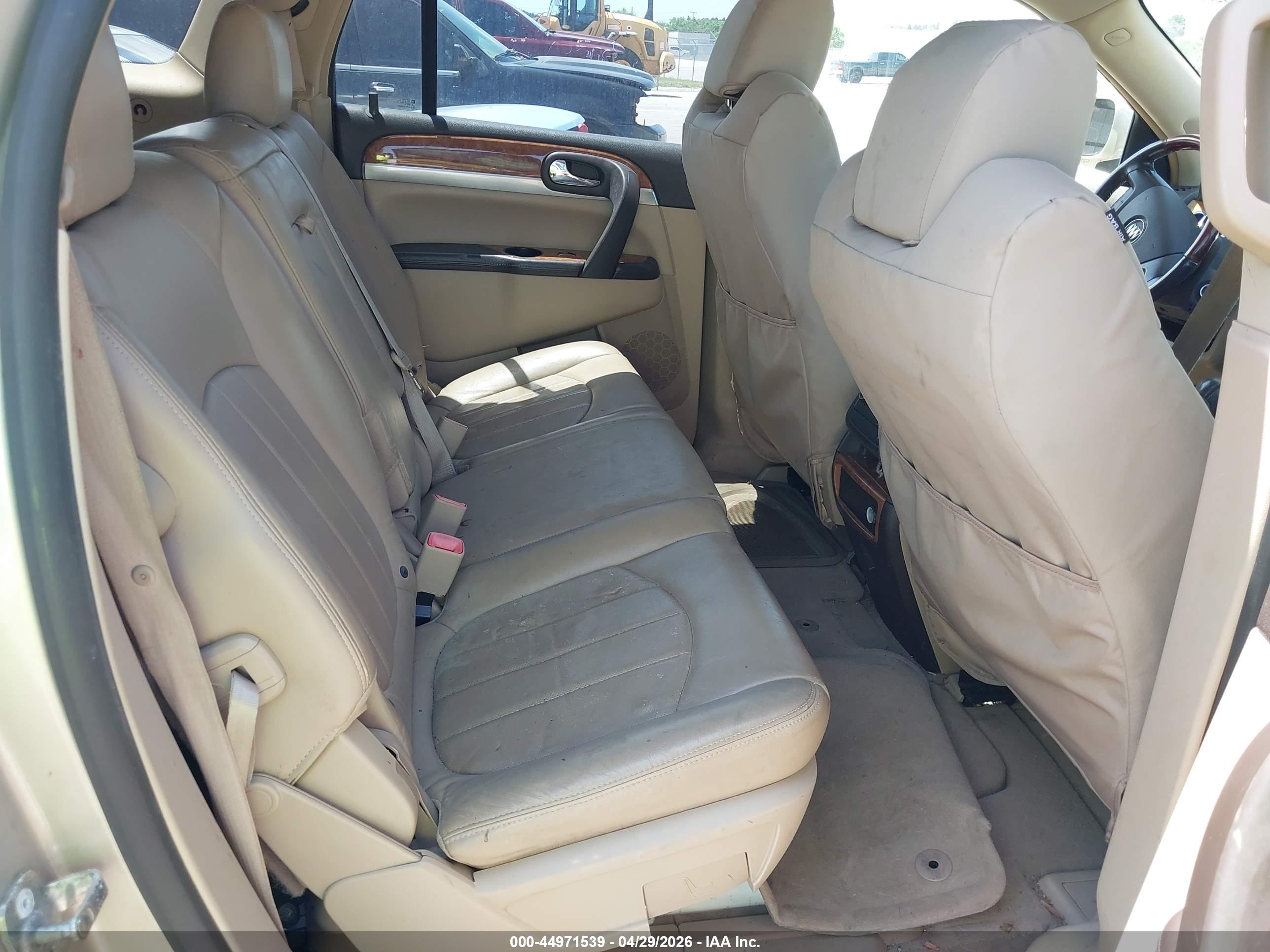 BUICK ENCLAVE image 8