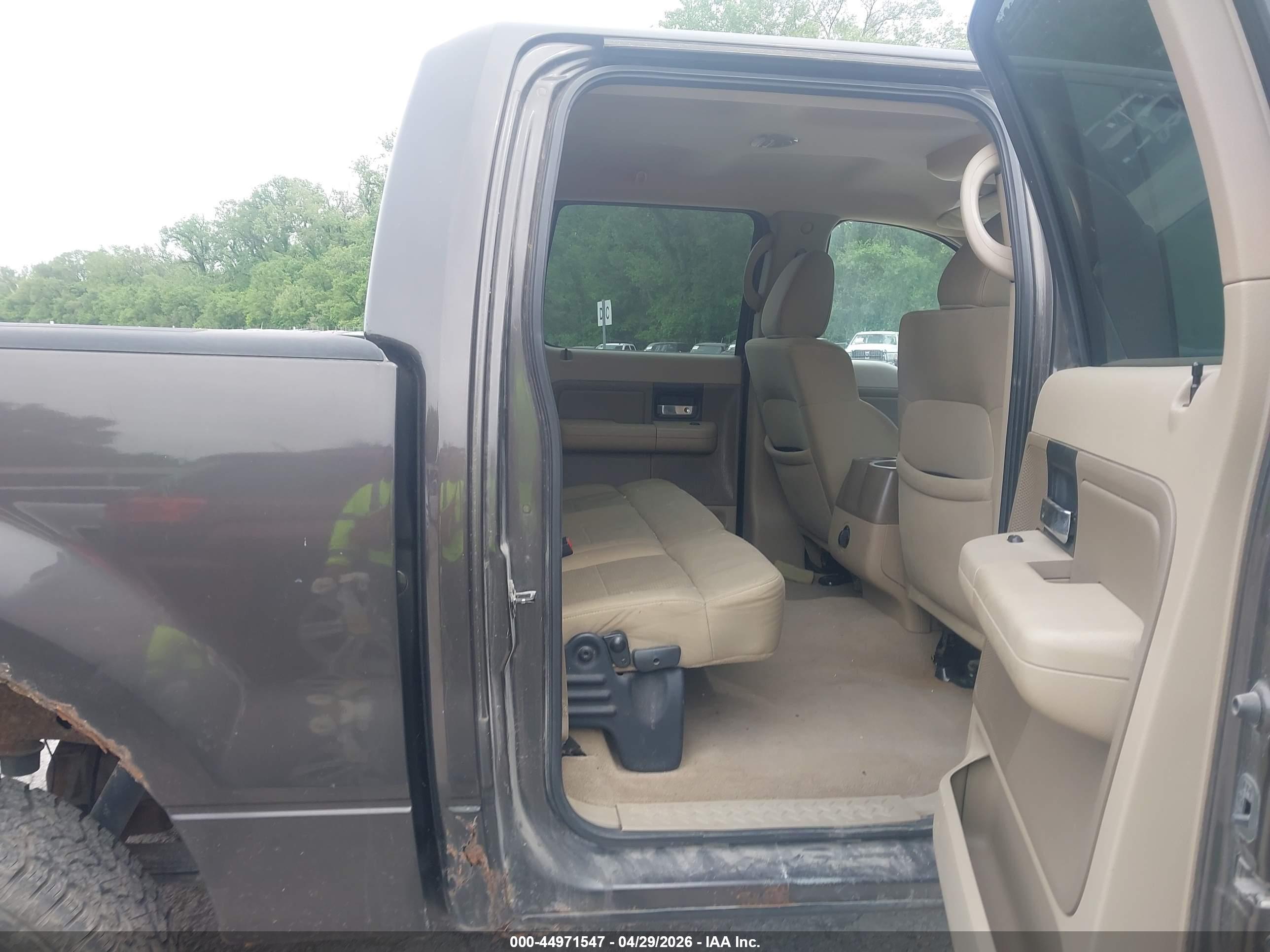 FORD F-150 image 8