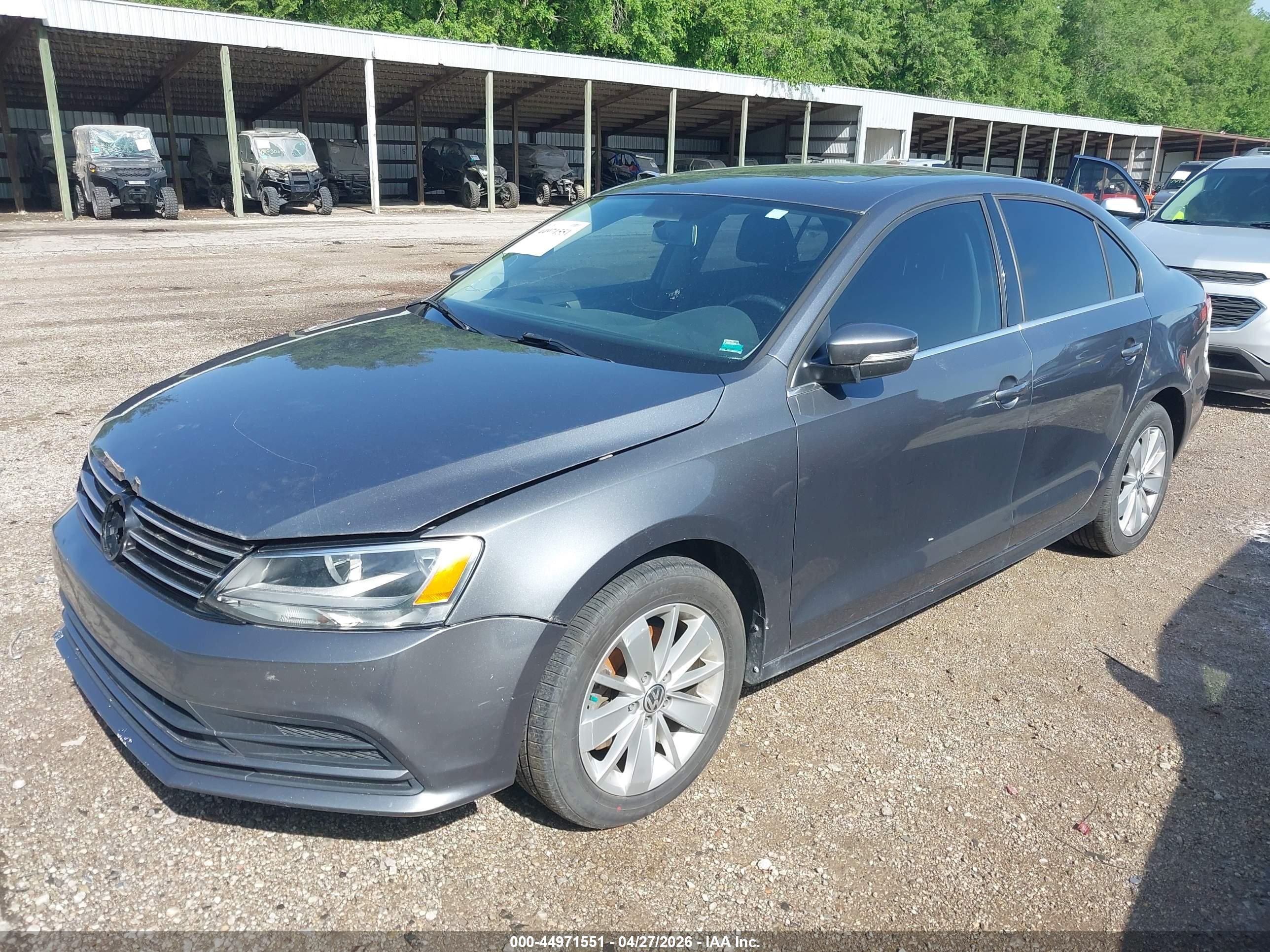 VOLKSWAGEN JETTA image 2
