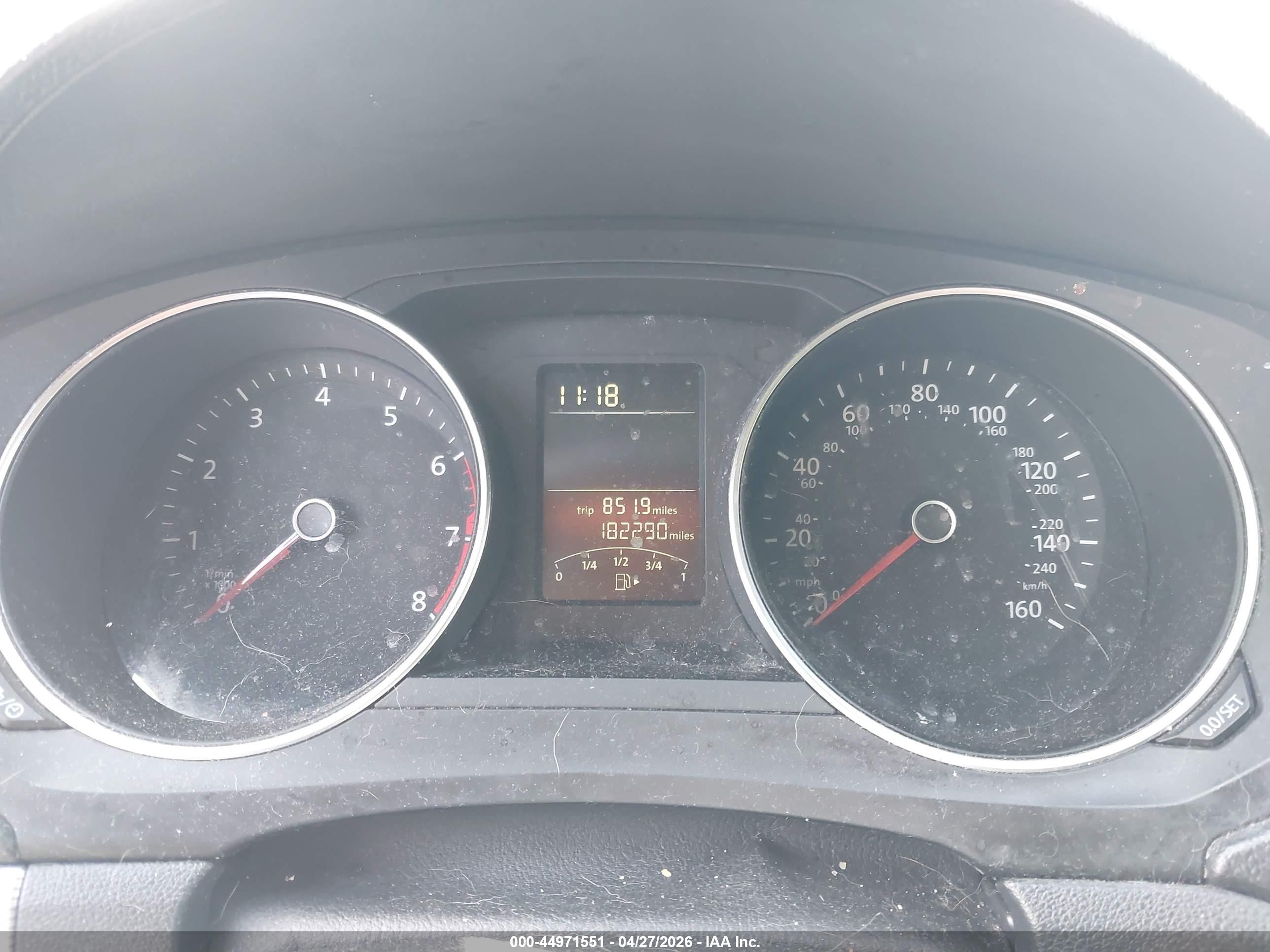 VOLKSWAGEN JETTA image 7