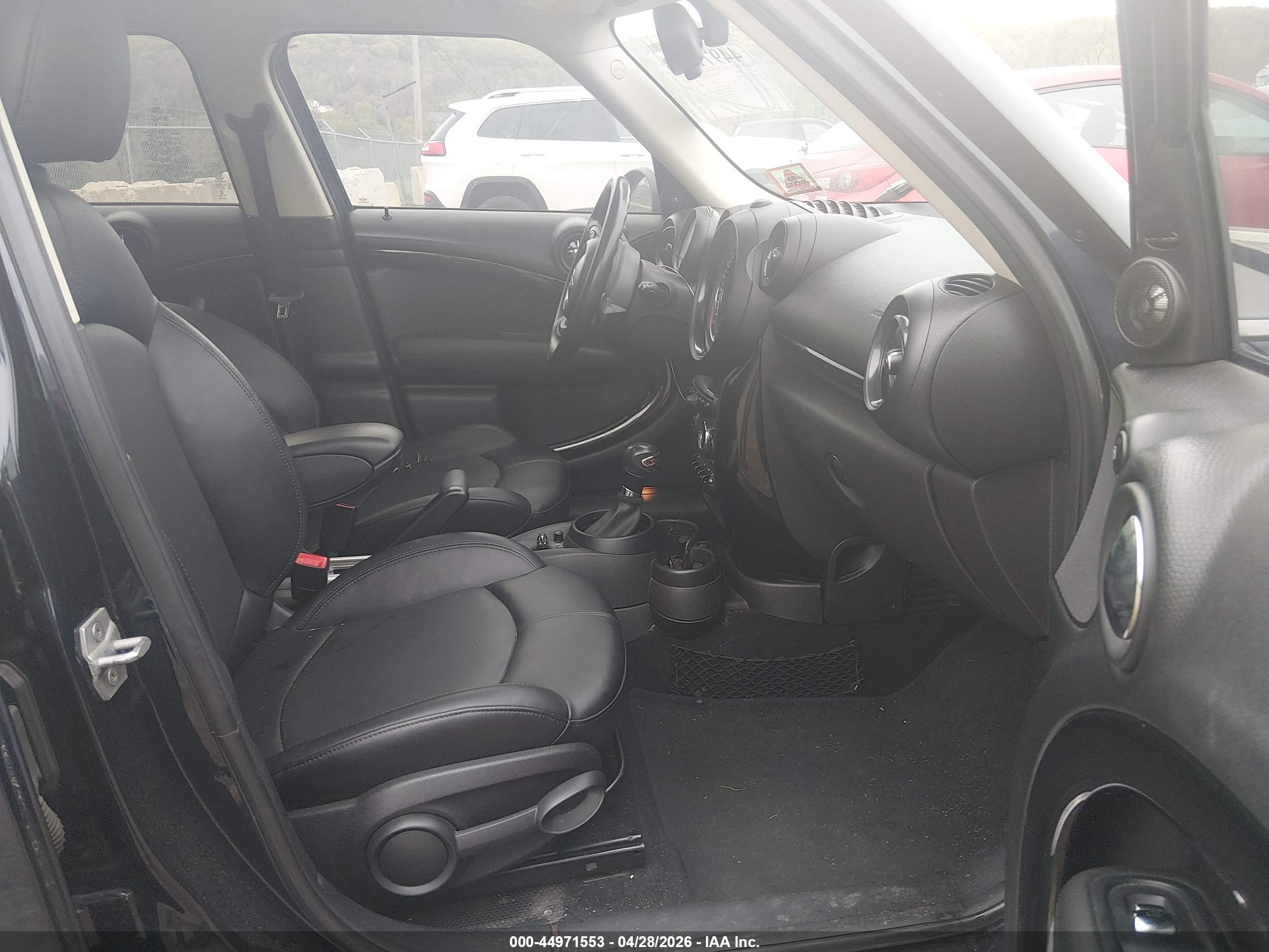 MINI COUNTRYMAN image 5
