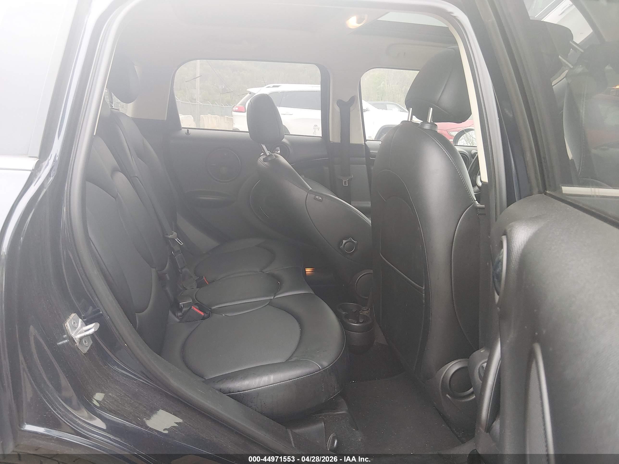 MINI COUNTRYMAN image 8