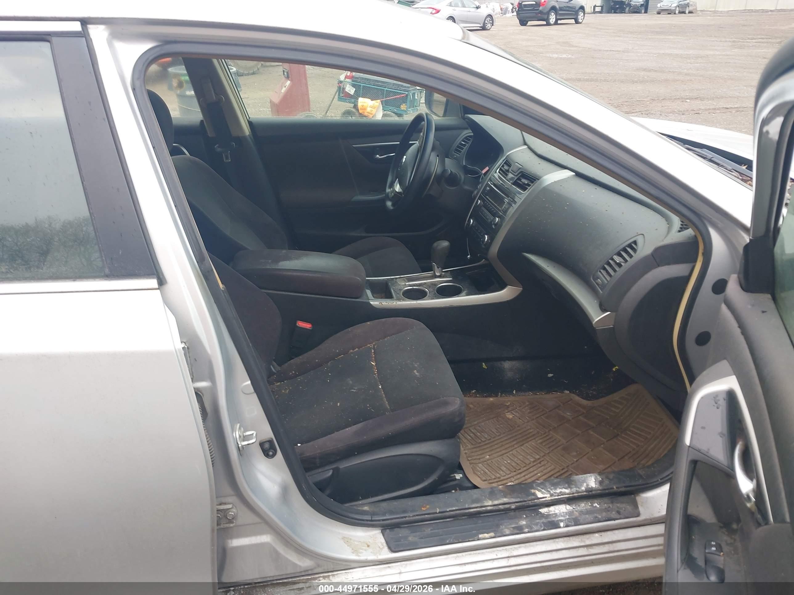 NISSAN ALTIMA image 5