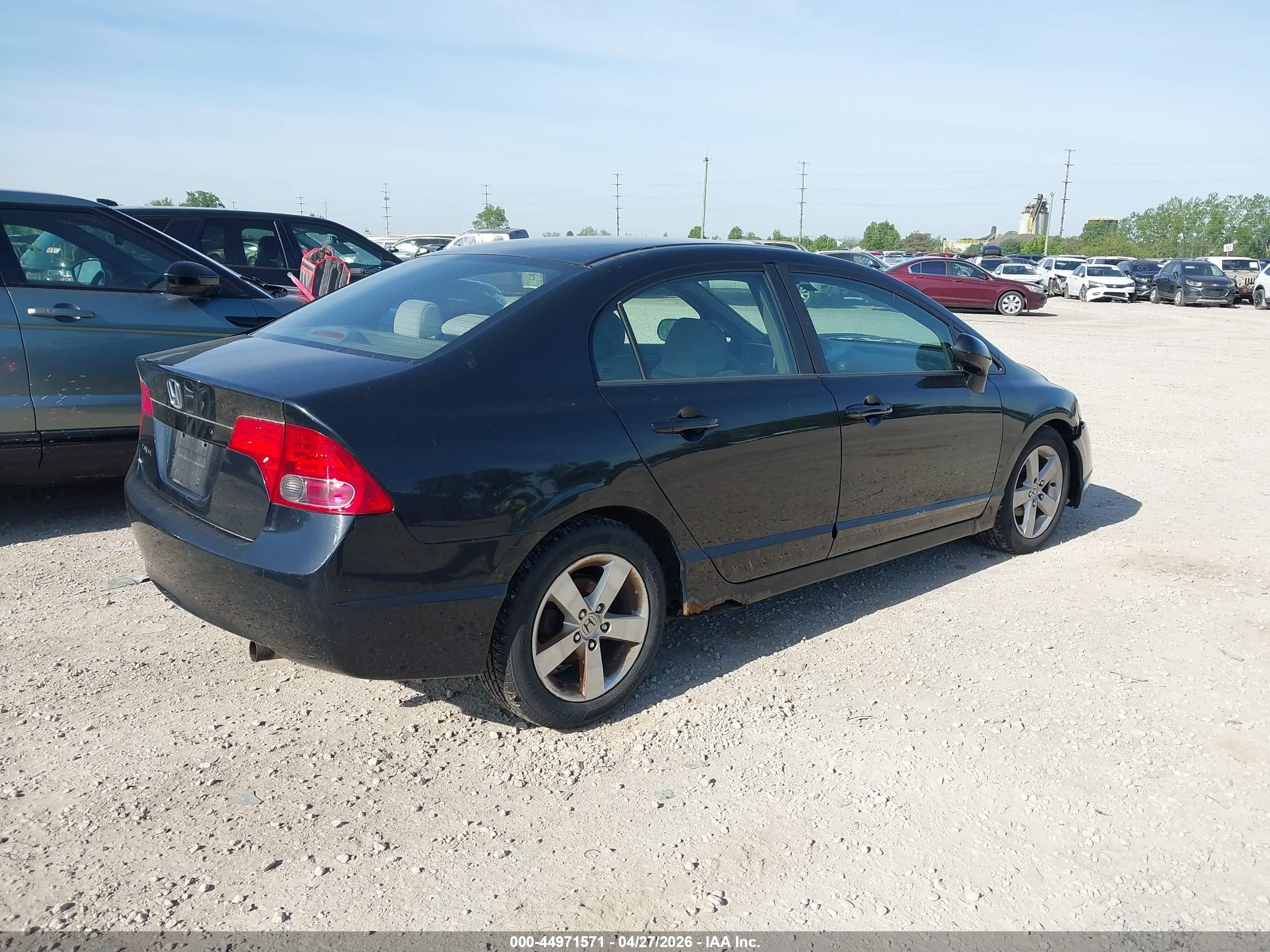 HONDA CIVIC image 4