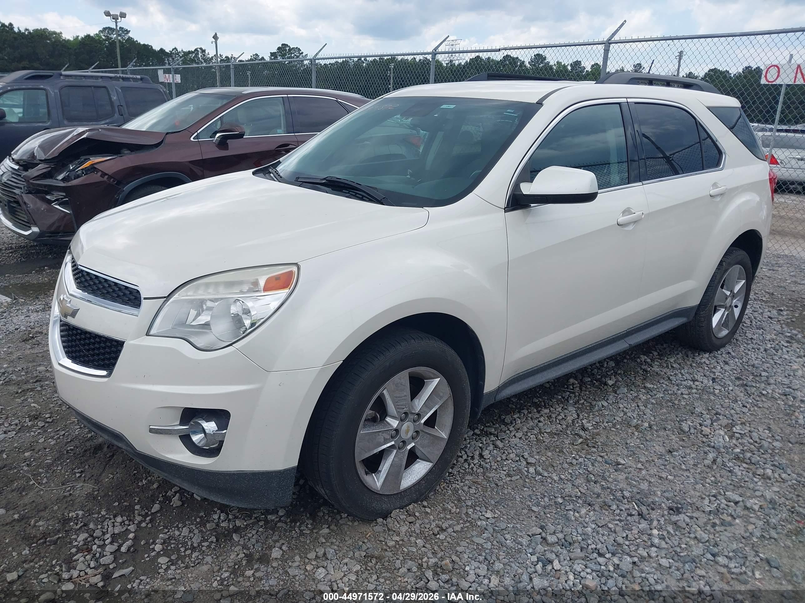 CHEVROLET EQUINOX image 2