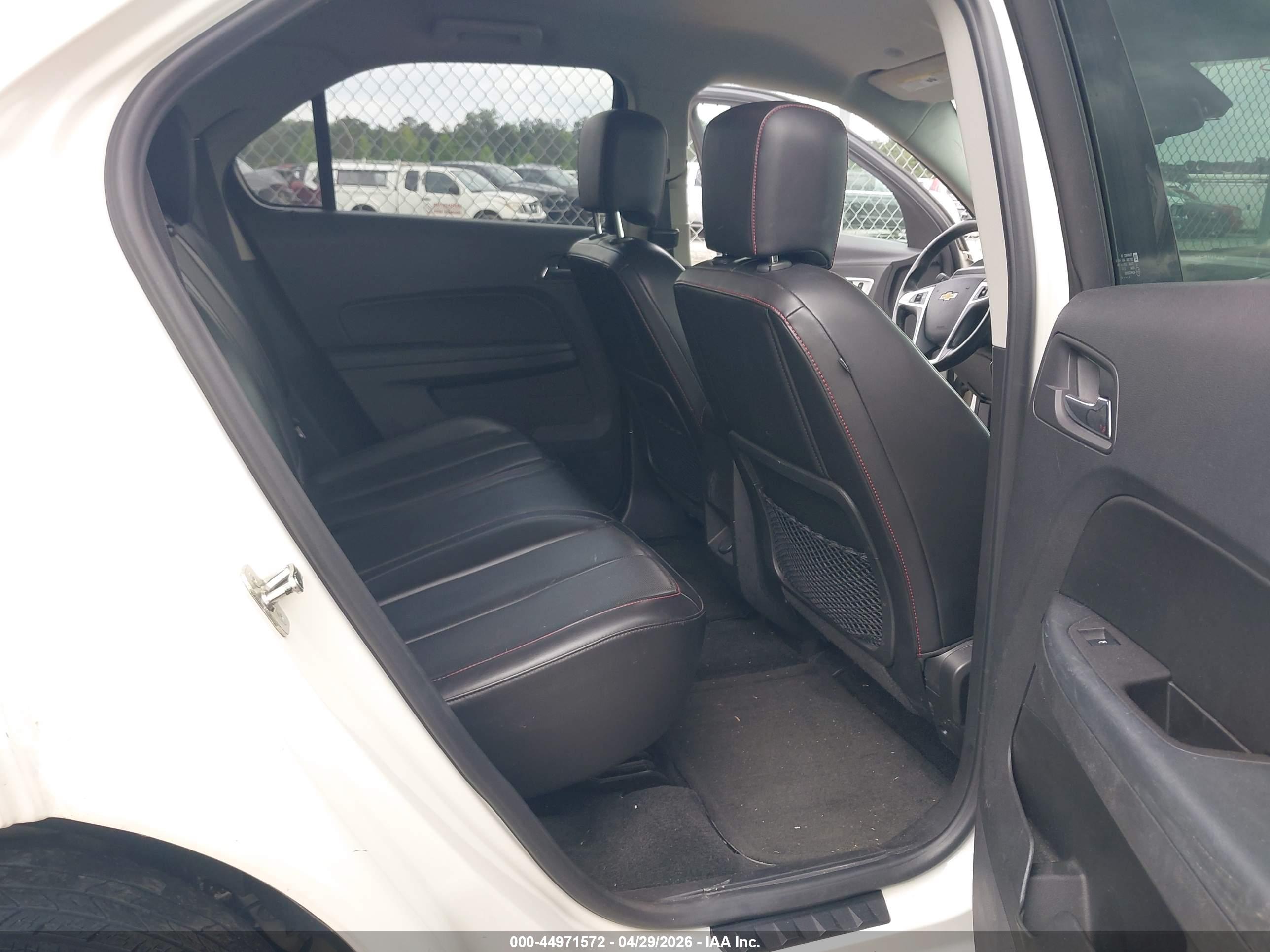 CHEVROLET EQUINOX image 8