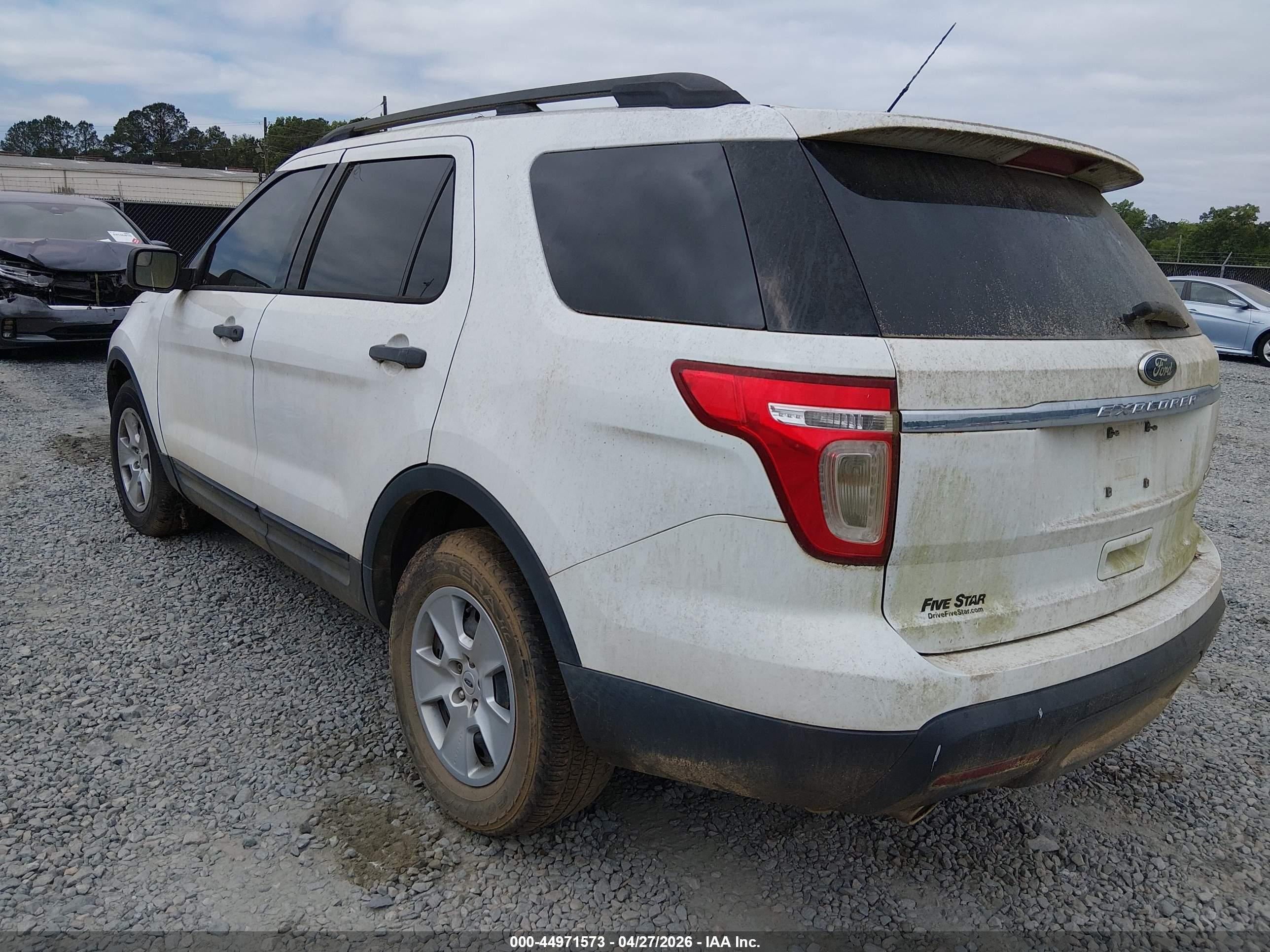 FORD EXPLORER image 3