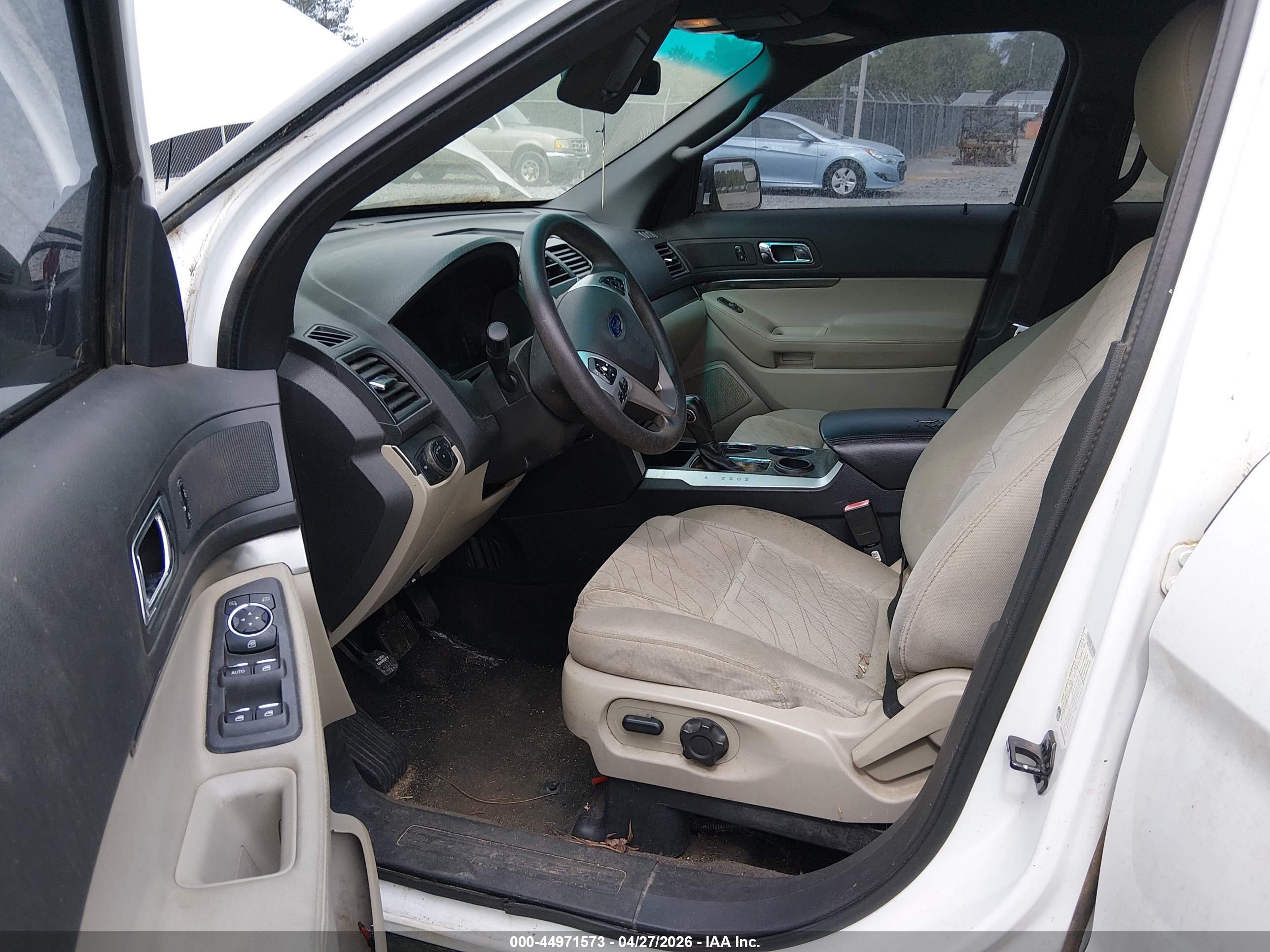 FORD EXPLORER image 5