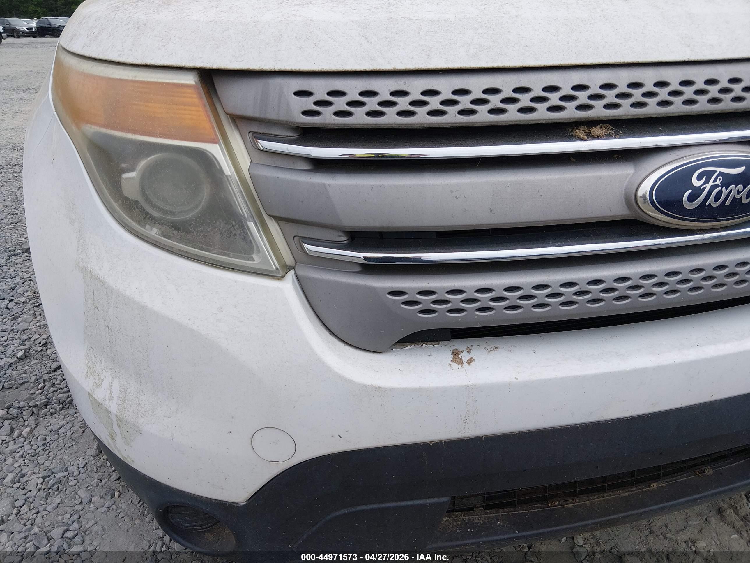 FORD EXPLORER image 6
