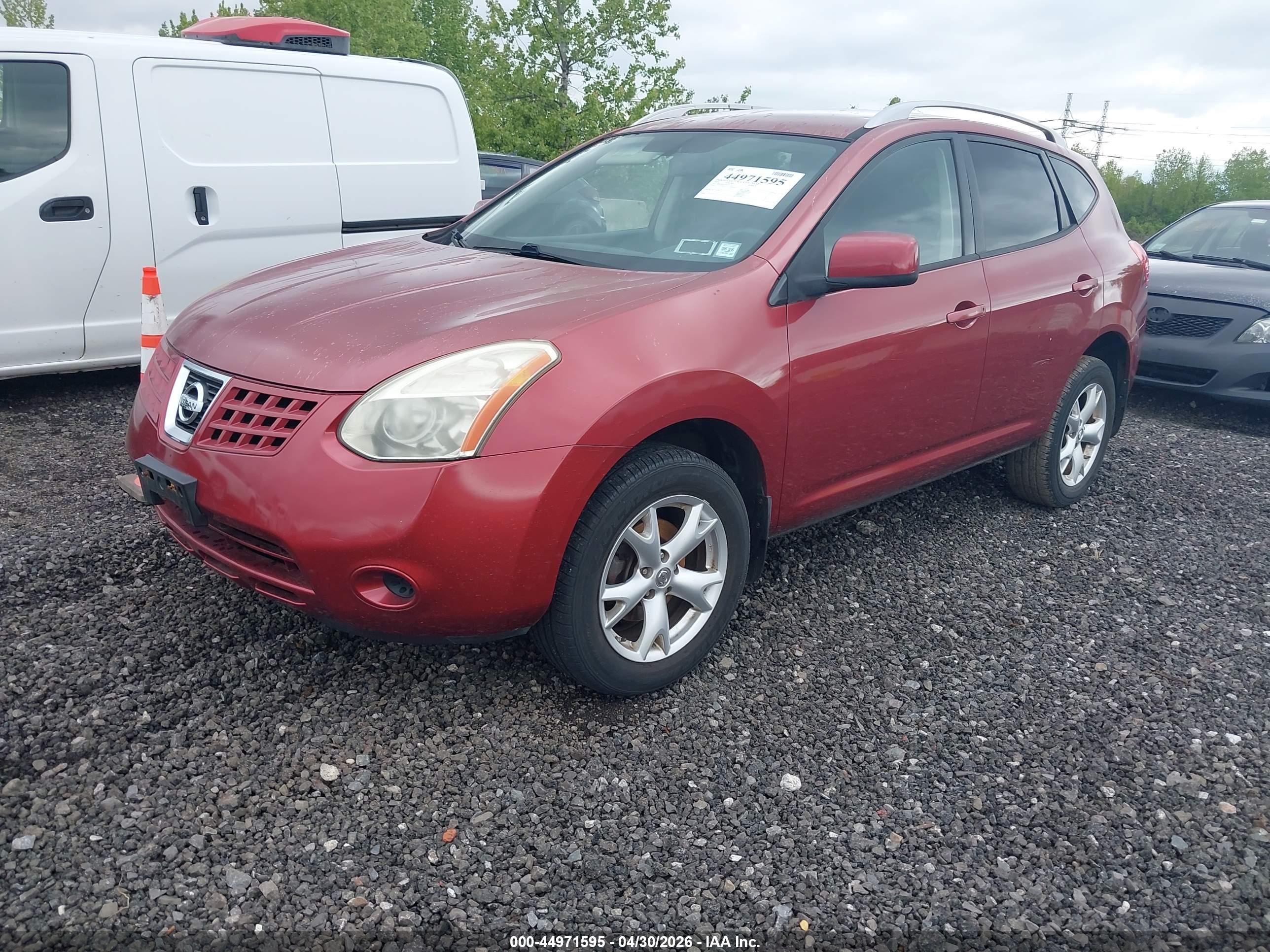 NISSAN ROGUE image 2
