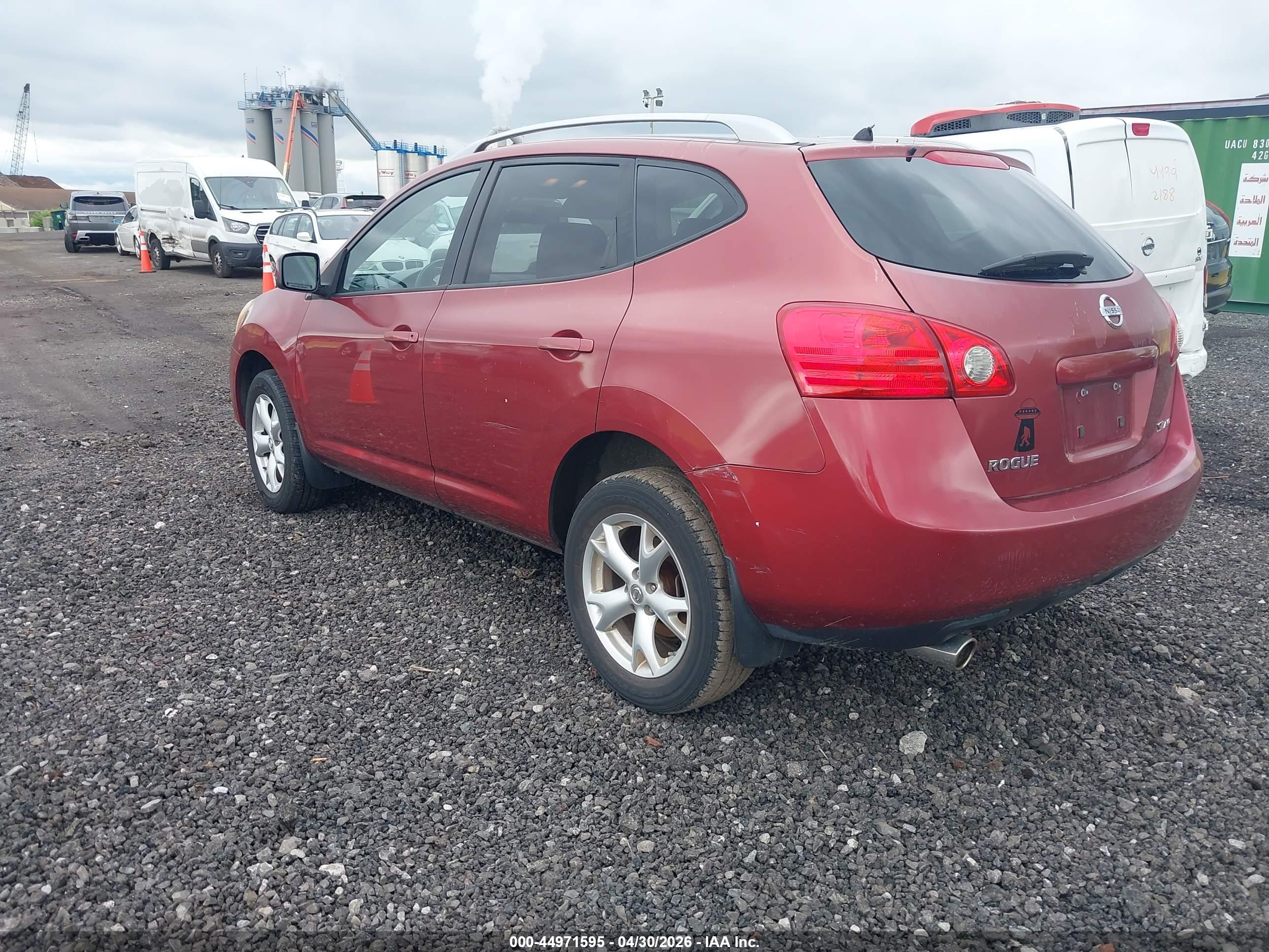 NISSAN ROGUE image 3