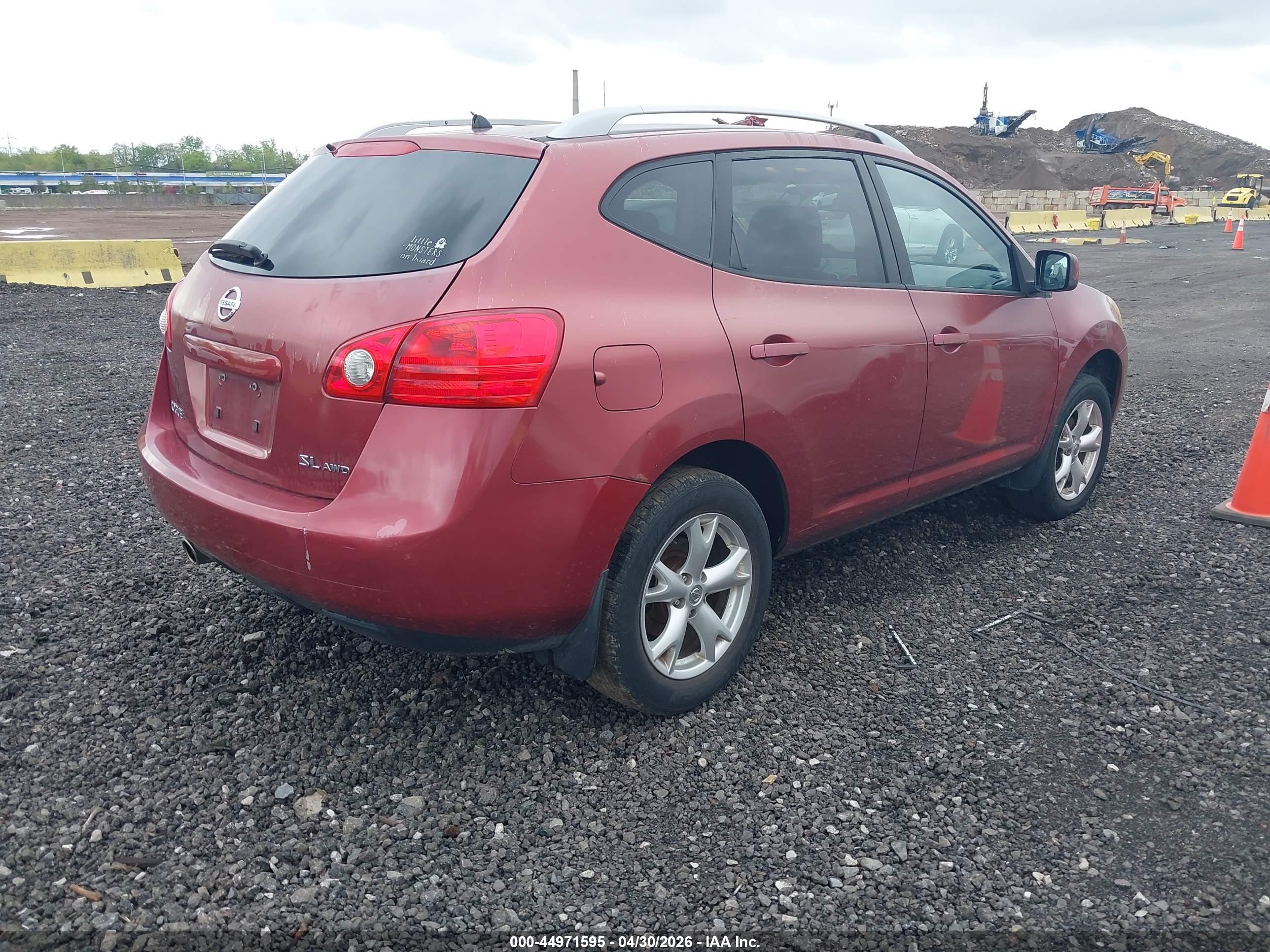 NISSAN ROGUE image 4